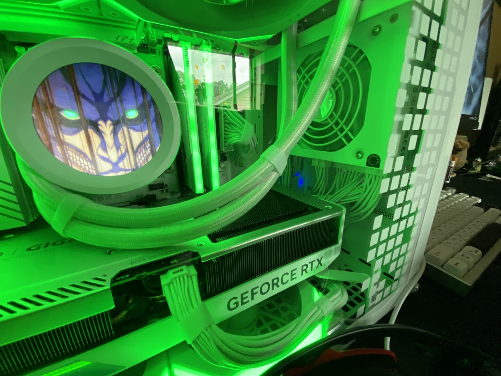 Vetroo 850W SFX Power Supply ATX 3.1 & PCIE 5.1 Ready, 80 Plus Gold Certificate Fully Modular, 90mm FDB Fan for Low-Noise Operation, SFX-to-ATX Bracket, 10-Year Warranty - White customer photo 2