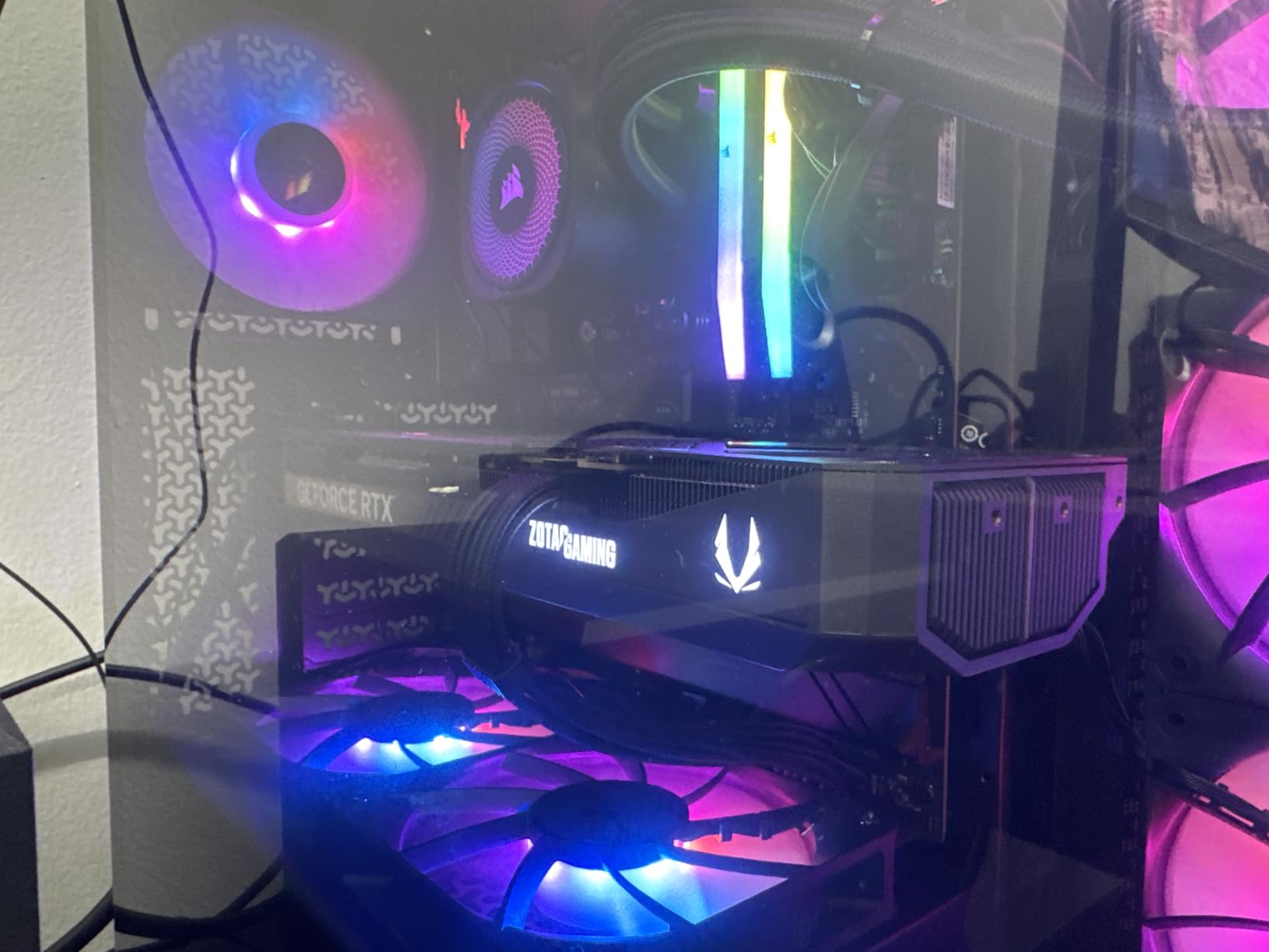 ZOTAC Gaming GeForce RTX 5070 Ti Solid SFF OC DLSS 4 16GB GDDR7 256-bit 28 Gbps PCIE 5.0 Gaming Graphics Card, IceStorm 2.0 Advanced Cooling, ZT-B50710J3-10P customer photo 2