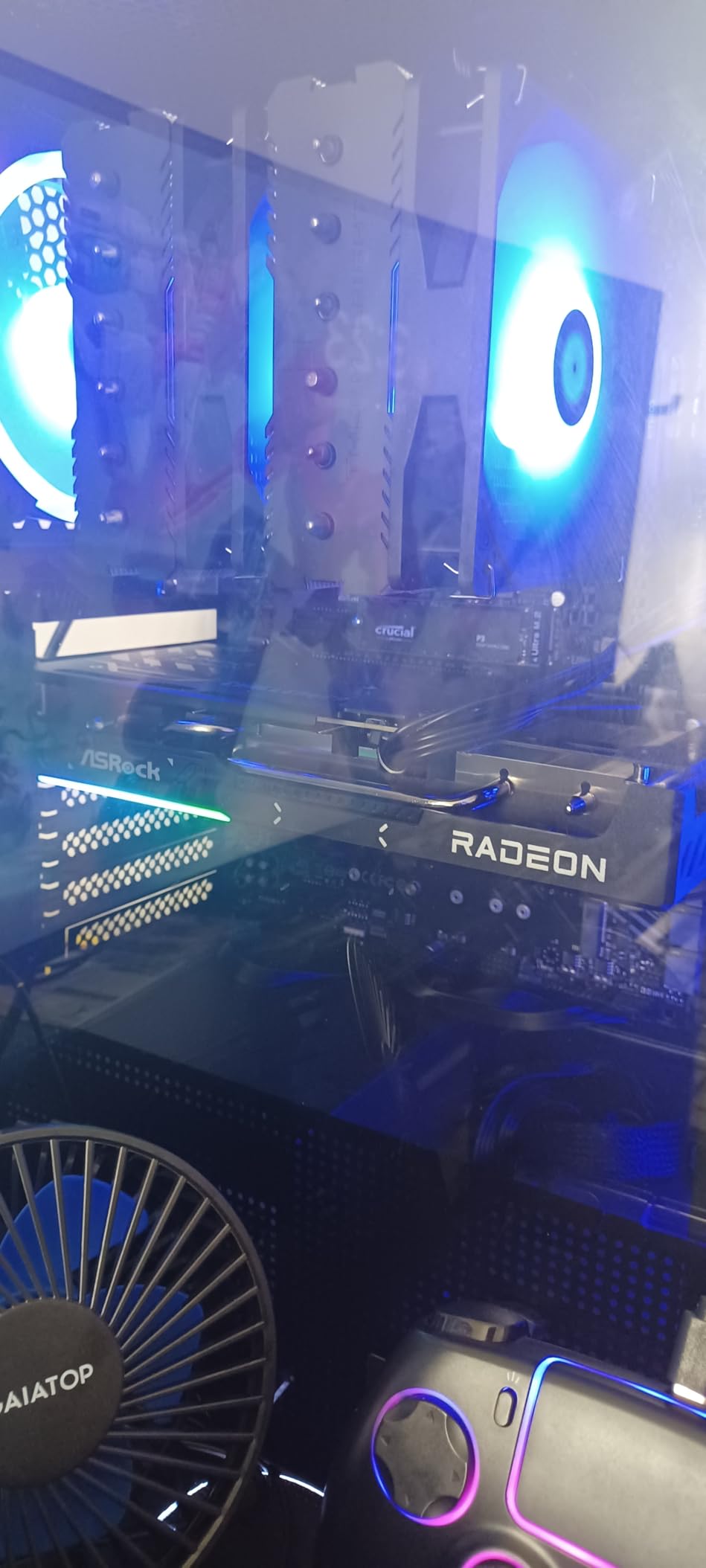 ASRock Radeon RX 9060 XT Challenger 16GB OC, RDNA 4, 3290MHz Boost, 16GB GDDR6 128-bit, PCIe 5.0, Dual Fans, 0dB Silent, LED Indicator, DisplayPort 2.1a, HDMI 2.1b customer photo 1