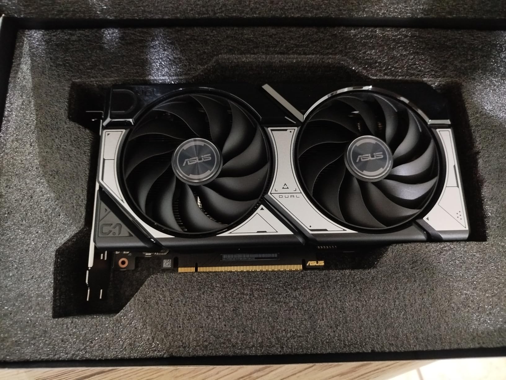 ASUS Dual NVIDIA GeForce RTX 5060 8GB GDDR7 OC Edition customer photo 1