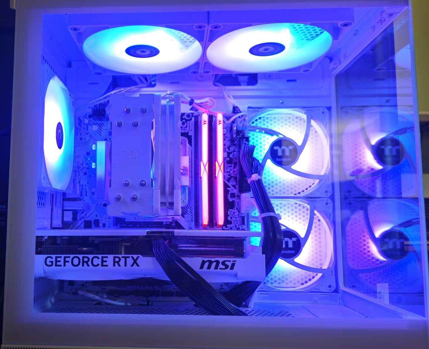 Thermaltake LCGS View i1470S-170 Gaming Desktop (Intel Core i7-14700F, ToughRam 32GB DDR5 6000MT/s RGB Memory, NVIDIA GeForce RTX 5070, 1TB NVMe M.2, WiFi, Windows 11) V17S-B760-570-LCS customer photo 2