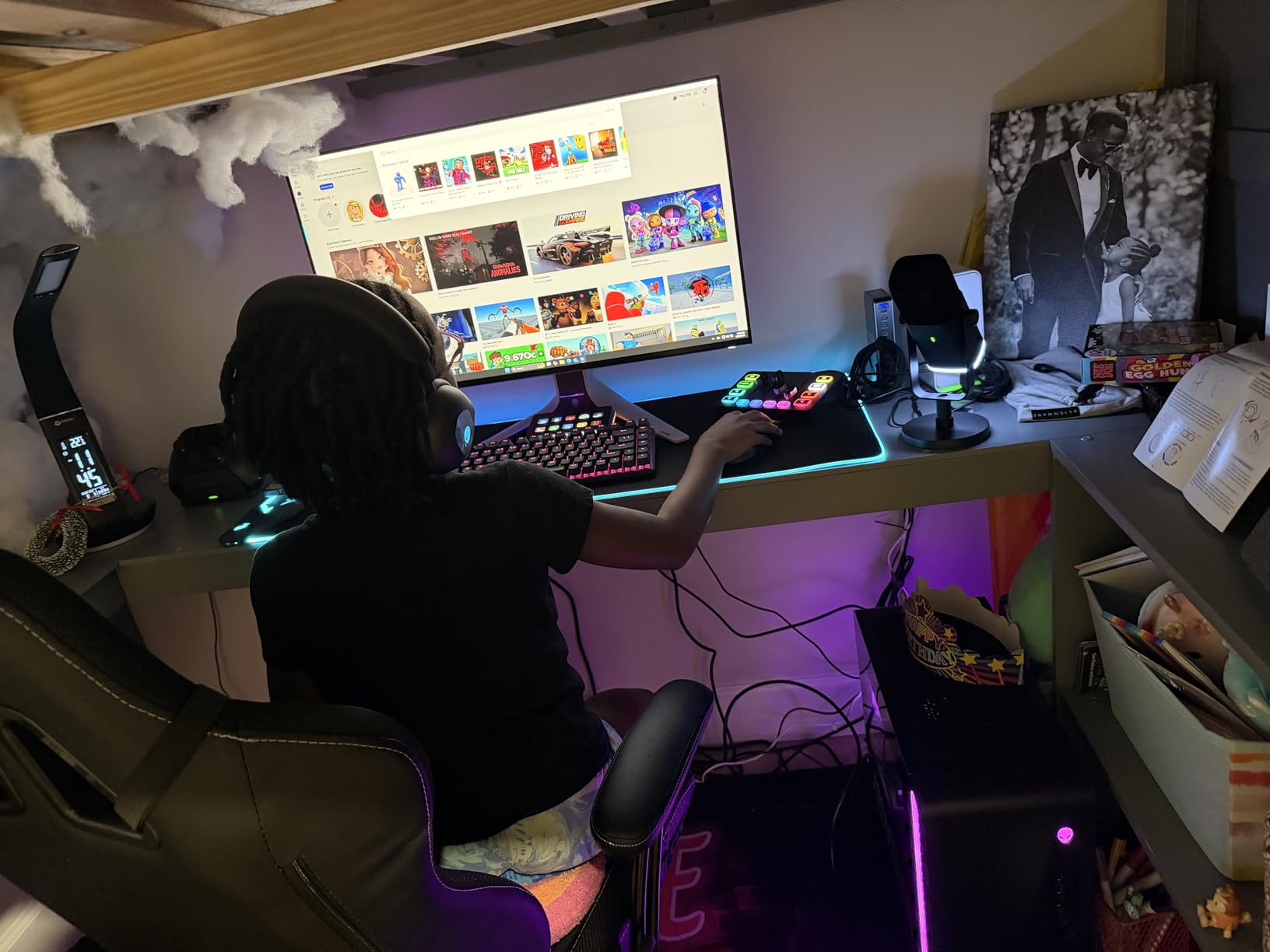 Alienware Gaming Desktop, RTX 5060 Ti, Intel Ultra7 265F, Windows 11 Home | 1TB SSD, 16GB DDR5 RAM, Killer 2.5Gb Ethernet, Wi-Fi 7 BE200, Bluetooth, AlienFX lighting, KB216 Keyboard, ACT1250 customer photo 2
