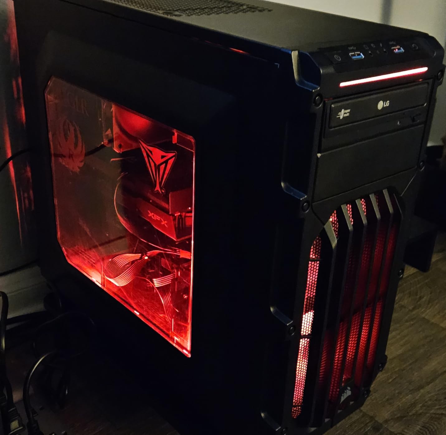XFX Swift AMD Radeon RX 9060 XT OC Gaming Edition with 16GB GDDR6 customer photo 2