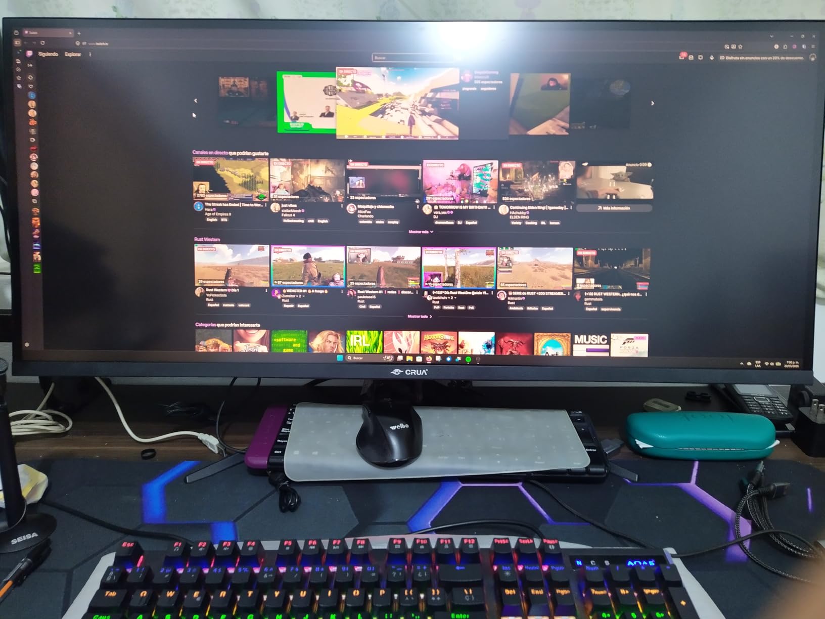 CRUA 27 Inch Gaming Monitor 360HZ, 2K QHD 2560x1440 IPS Panel White Computer Monitors with Built in Speakers, Support AMD FreeSync, 120% sRGB, Blue Light Filter, DP1.4 & HDMI2.1, Wall Mountable customer photo 1