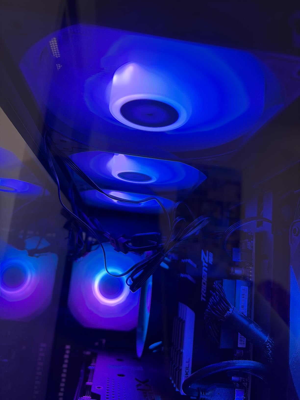 Thermalright TL-C12C-S X3 CPU Fan 120mm ARGB Case Cooler Fan, 4pin PWM Silent Computer Fan with S-FDB Bearing Included, up to 1550RPM Cooling Fan (3 Quantities) customer photo 2