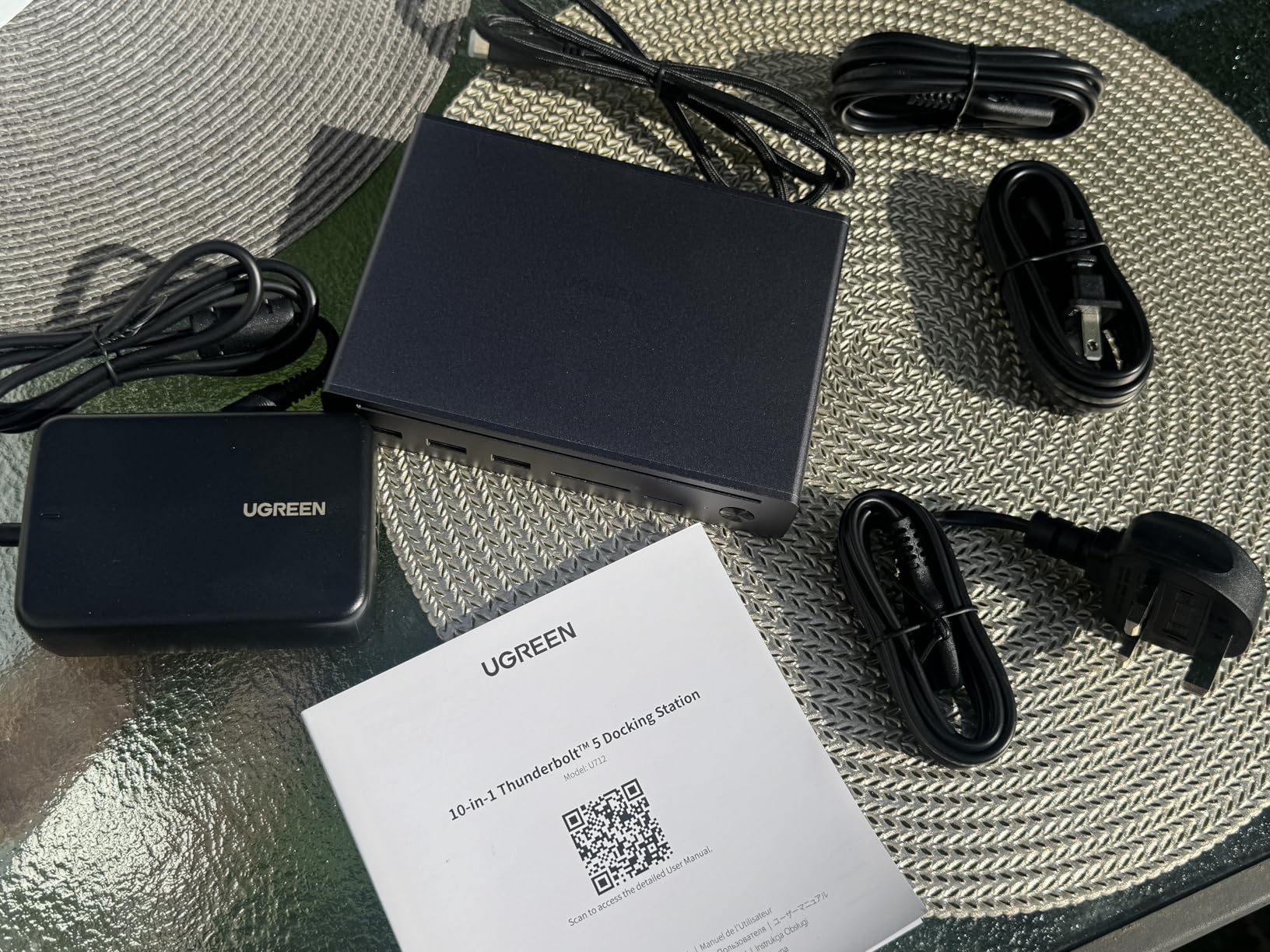 UGREEN Maxidok Thunderbolt 5 Hub Revodok 10 in 1, 120Gbps with 3xTBT5 (Single 8K / Dual 6K), 140W Total Power, DP2.1, Gigabit Ethernet, SD/TF 3.0 Docking Station for MacBooks and Windows Laptops customer photo 1
