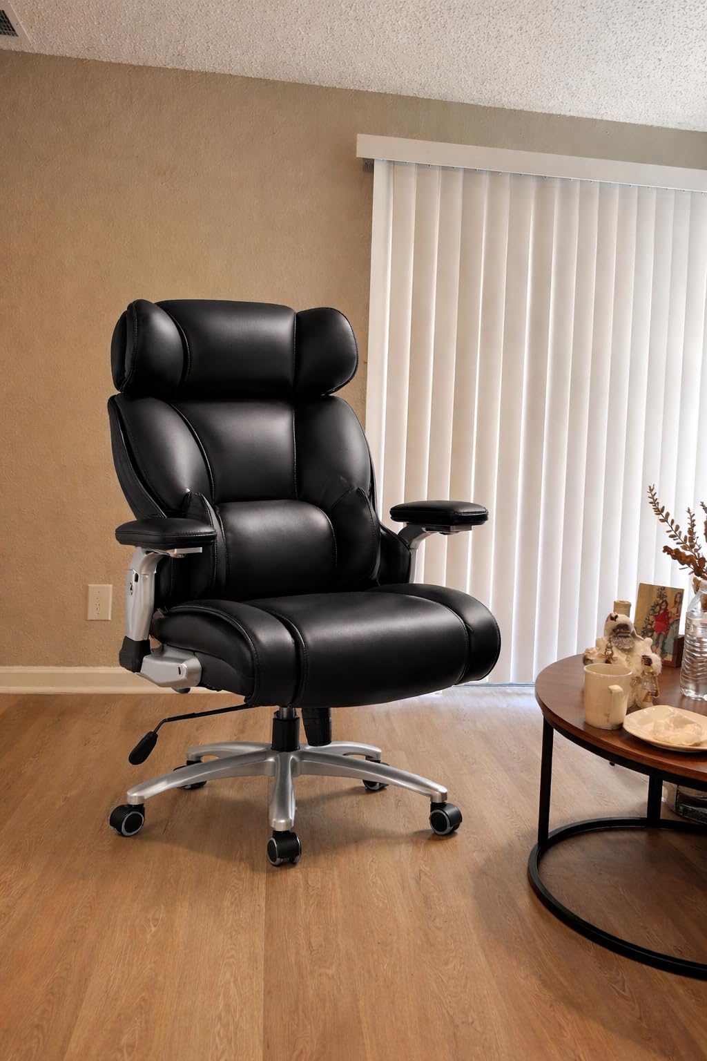 FLEXISPOT 600lbs Big and Tall Office Chair for Heavy People, Heavy Duty Computer Desk Chair with Dynamic Lumbar Support 2D Armrest Blade Wheels, Chairs for Home Office Gaming Working, Leather, Black customer photo 1