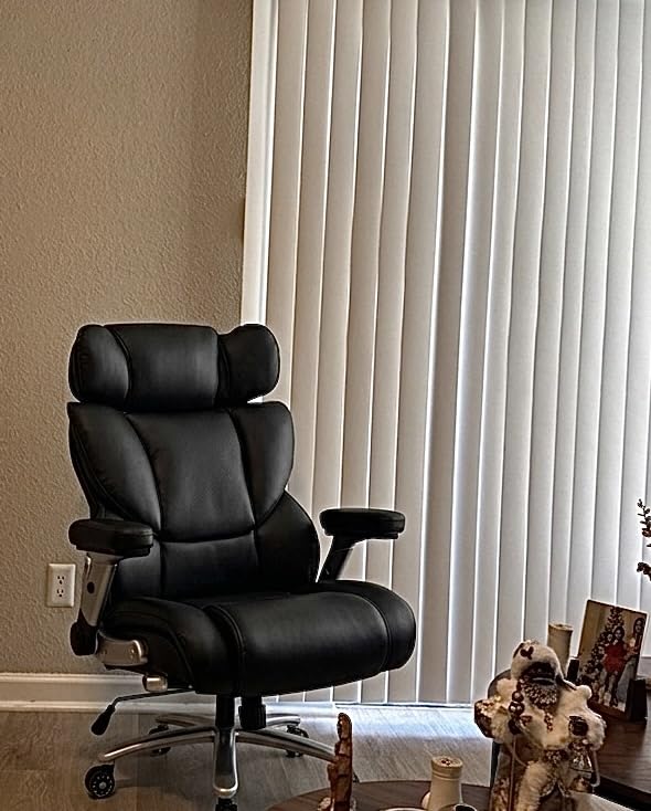 FLEXISPOT 600lbs Big and Tall Office Chair for Heavy People, Heavy Duty Computer Desk Chair with Dynamic Lumbar Support 2D Armrest Blade Wheels, Chairs for Home Office Gaming Working, Leather, Black customer photo 2