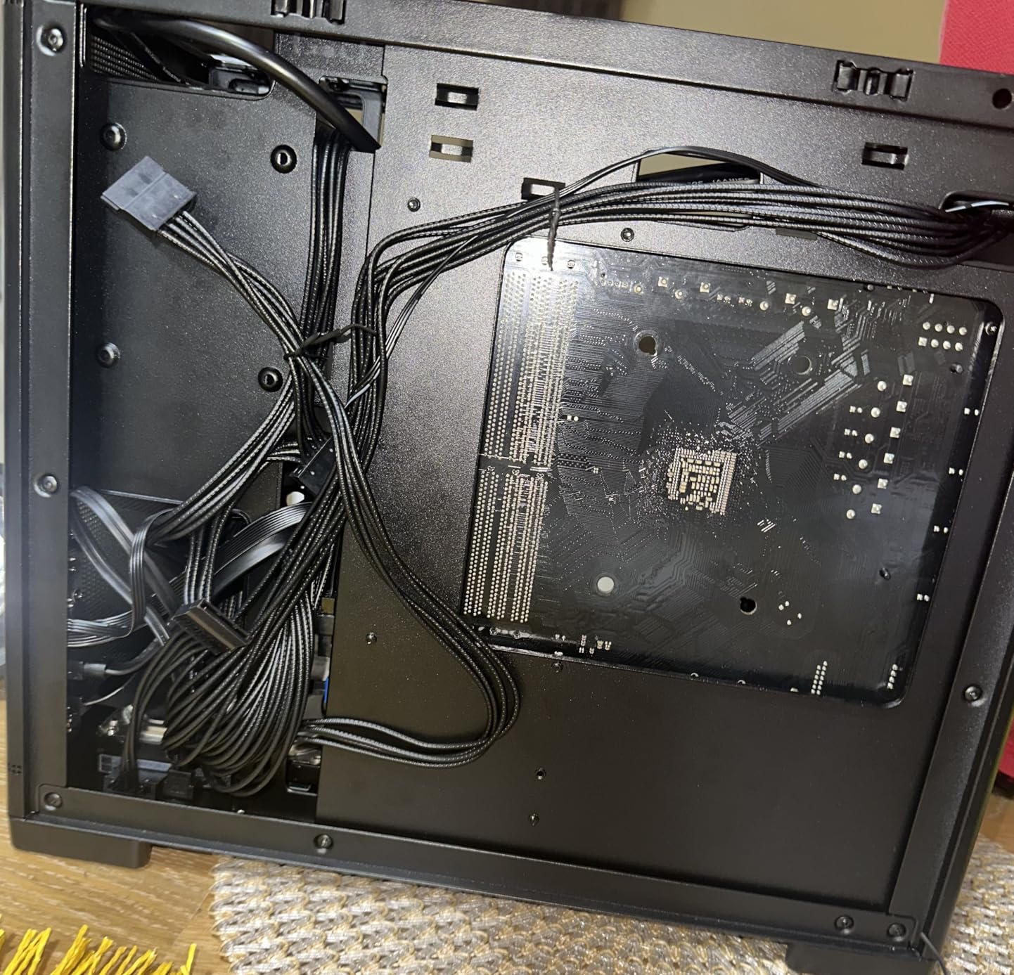 Okinos MiniArt 4 Micro ATX PC case customer photo 1