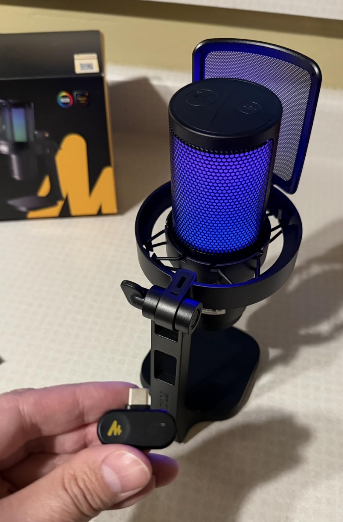 MAONO DGM20W Wireless Microphone for PC, Condenser USB Mic for Gaming Streaming with Noise Cancellation & Quick Mute, Gain Control, RGB, Software, Computer Desktop Mic for PS5 Twitch Discord, Black customer photo 2