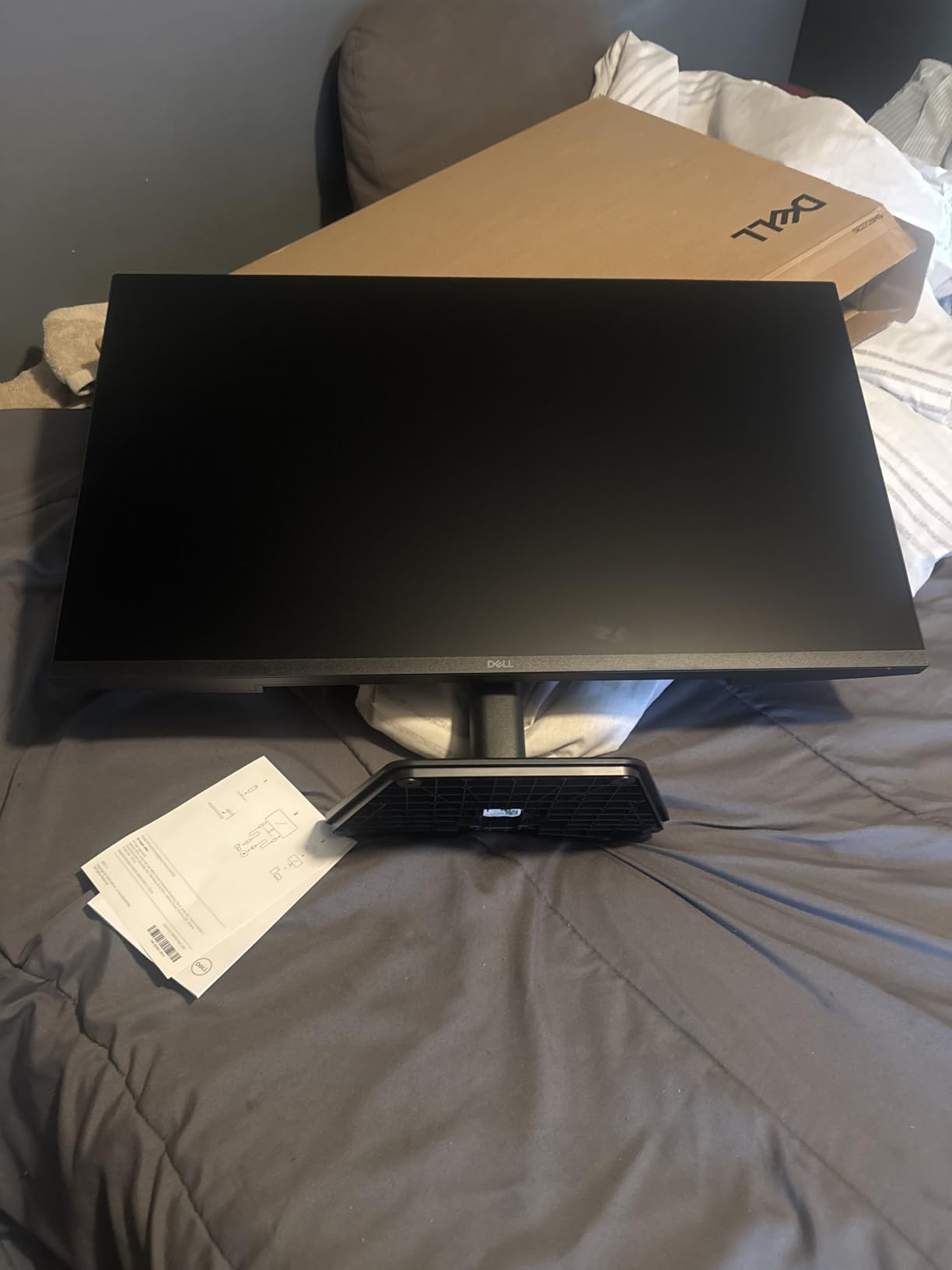 Dell 24 240Hz Gaming Monitor - SE2426HG - 23.8-inch FHD (1920x1080) 240Hz Display, in-Plane Switching (IPS) Technology, AMD FreeSync™ Premium, TÜV 3-Star, 2X HDMI, DisplayPort 1.4, Tilt customer photo 2