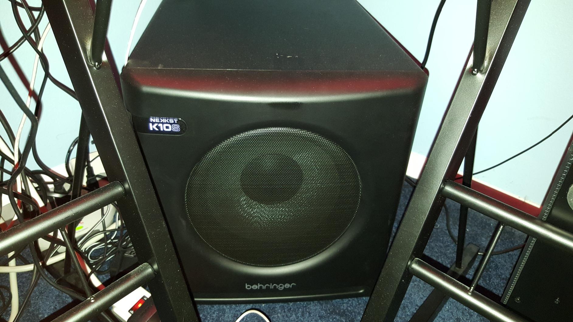Behringer NEKKST K10S Audiophile 10