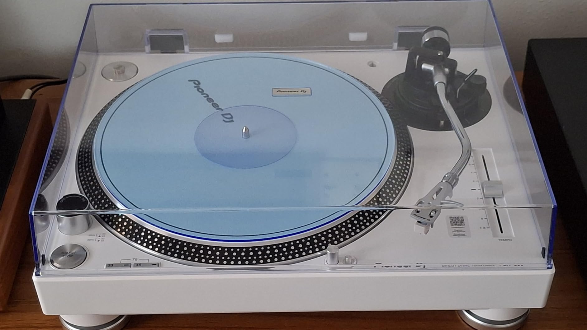 Pioneer DJ PLX-500 Direct-Drive Turntable, USB Recording, White customer photo 1