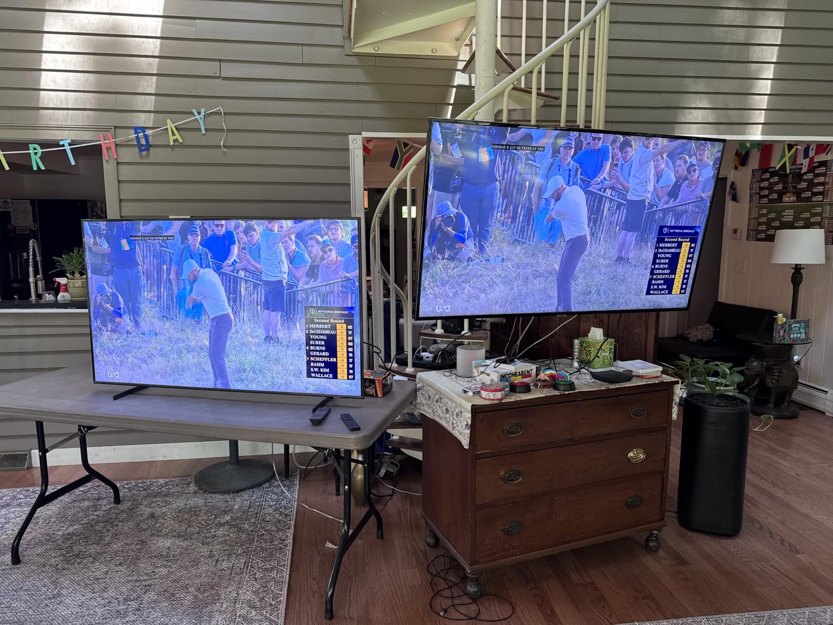avedio links HDMI Splitter 1 in 2 Out [with 4 Ft Hdmi Cable], Mirror Only | Not for Extended Display, 4K 1x2 HDMI Splitter 1 to 2 for 3D 1080P@60Hz, Copy 1 Source to 2 Displays at The Same Time customer photo 1