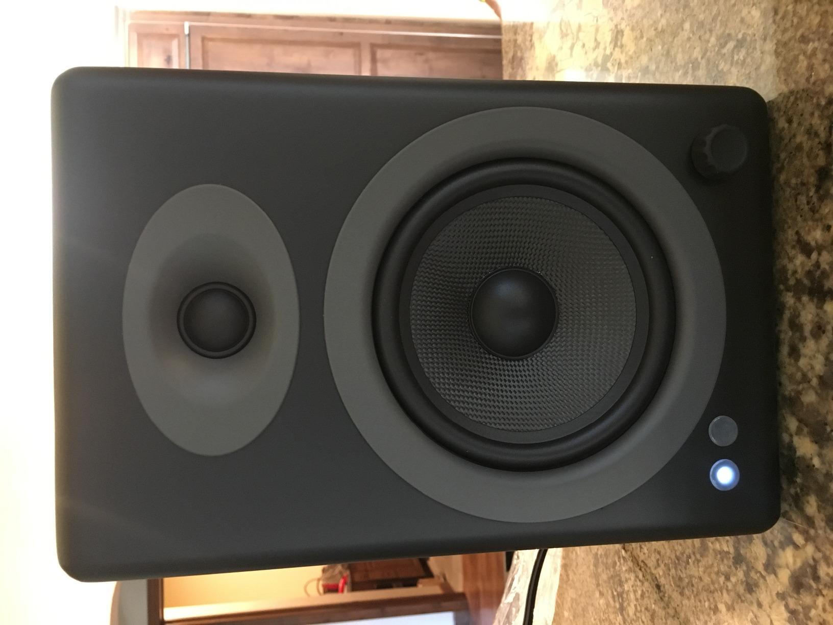 Audioengine A5+ Wireless Bookshelf Speakers - Bluetooth Powered Speakers | for Turntables, Vinyl Records, Music Streaming and Home Theater - White customer photo 2