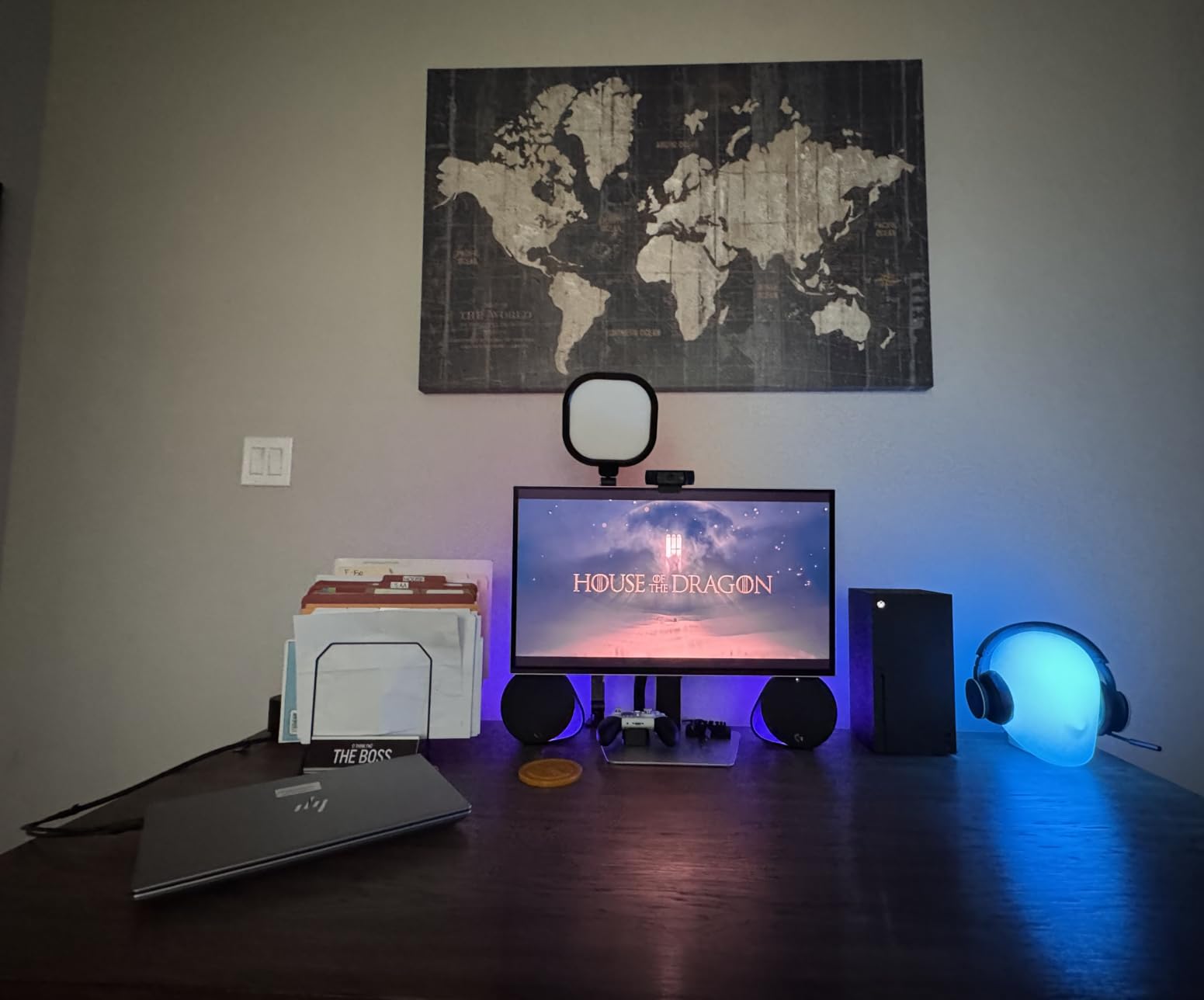 Logitech G560 PC Gaming Speaker System with 7.1 DTS:X, LIGHTSYNC RGB, Subwoofer + 2 Satellites customer photo 1