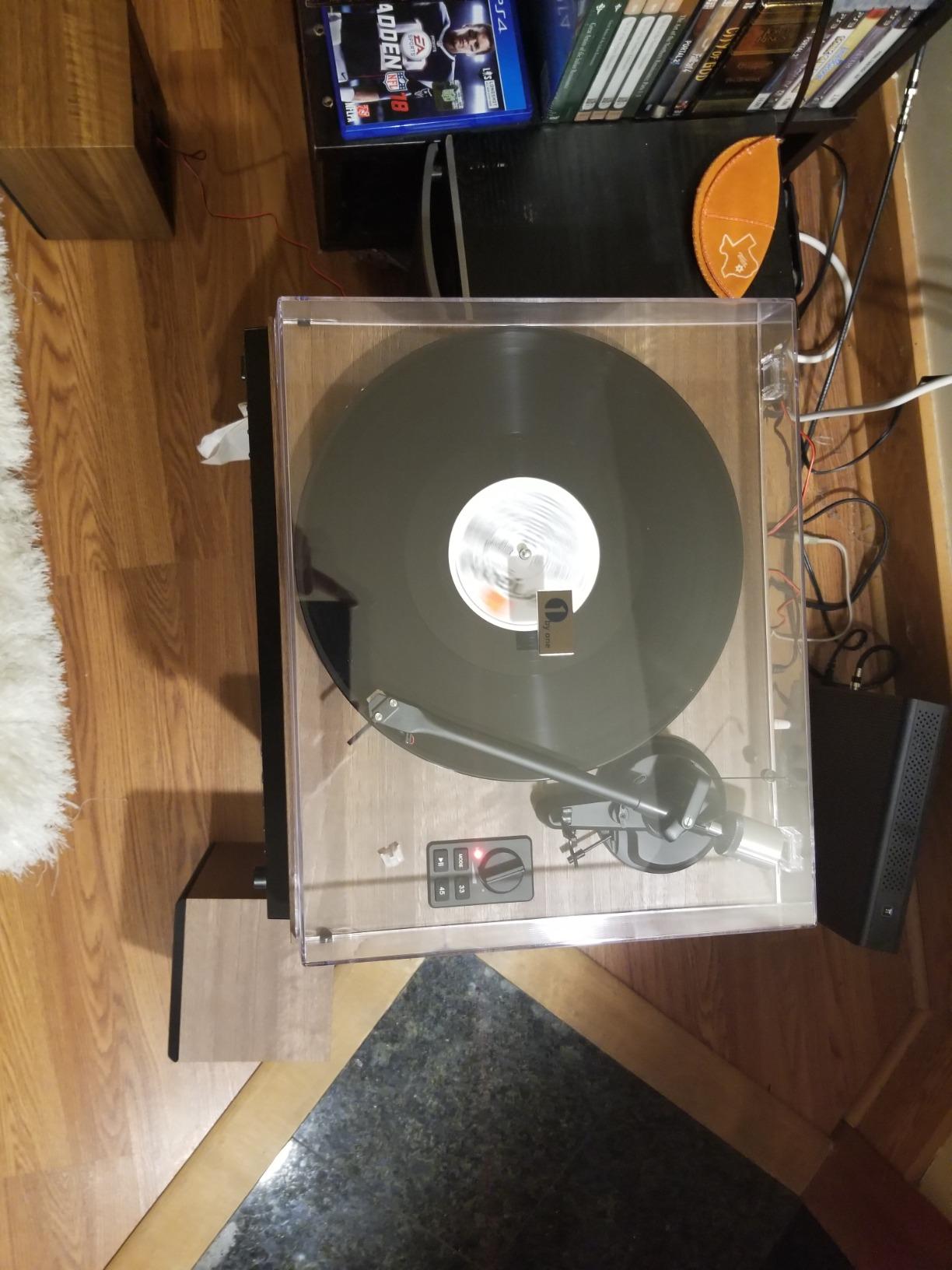 1 BY ONE Bluetooth Turntable HiFi System with 36 Watt Bookshelf Speakers, Patend Designed Vinyl Record Player with Magnetic Cartridge, Wireless Playback and Auto Off (Walnut) customer photo 2