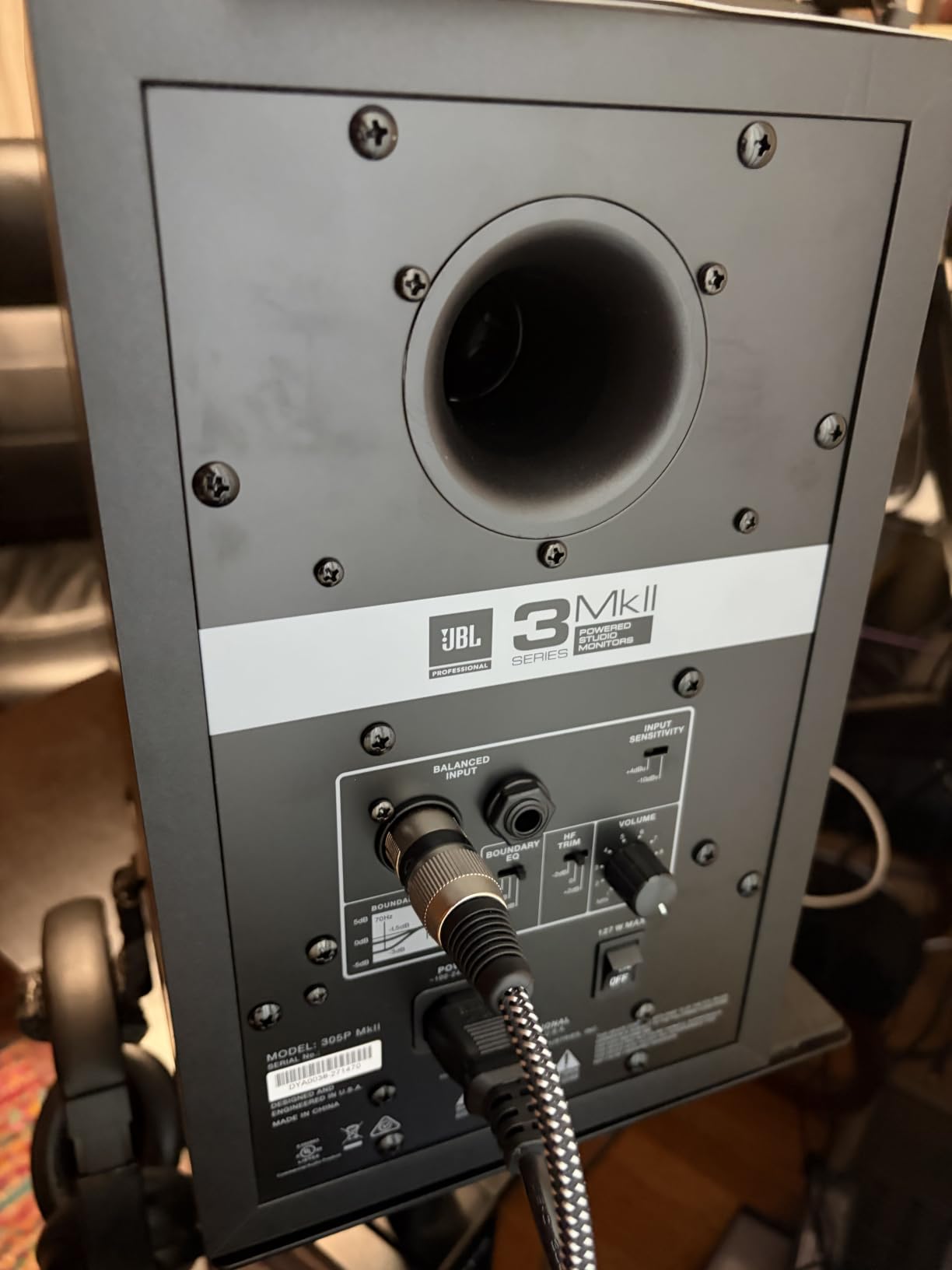 (2) JBL 305P MkII 5