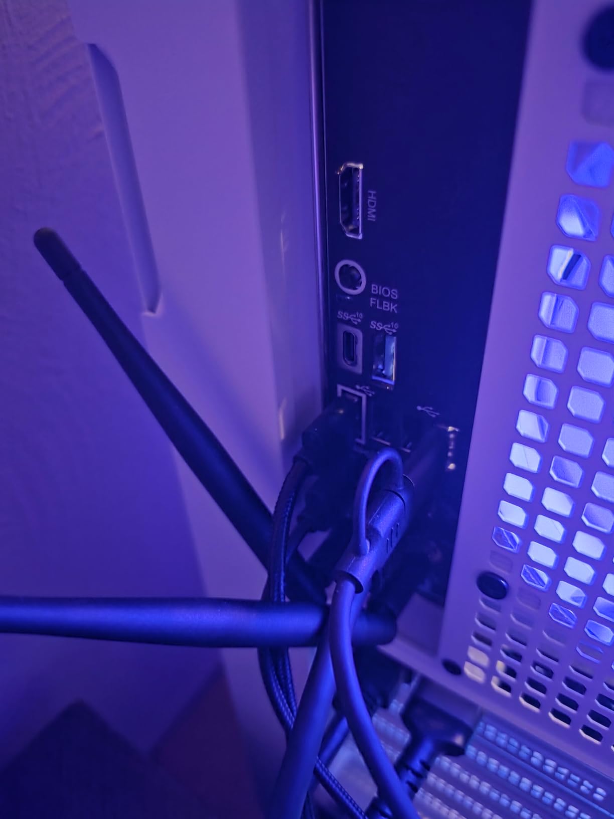 8K 4K DisplayPort Cable 1.4, VESA Certified DP Cord 6.6ft | 8K@60Hz, 4K@144Hz, 2K@240Hz, 32.4Gbps High Speed, for Gaming Monitor & Graphic & PC, HDCP 2.2/FreeSync/G-Sync, Braided, Grey customer photo 1