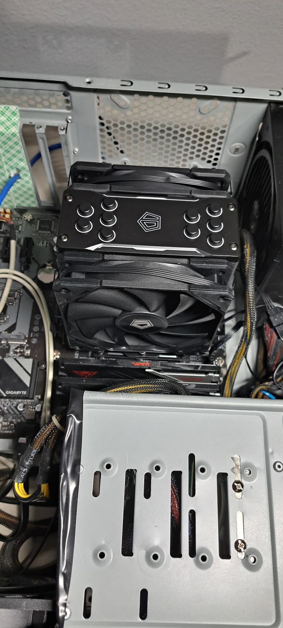 ID-COOLING SE-225-XT Black CPU Air Cooler, 5 Heatpipes, Dual 120mm PWM Fans | Intel LGA1700/115X/1200 & AMD AM4/AM5 Sockets for Desktop PC, Full Memory Clearance, 220W customer photo 2