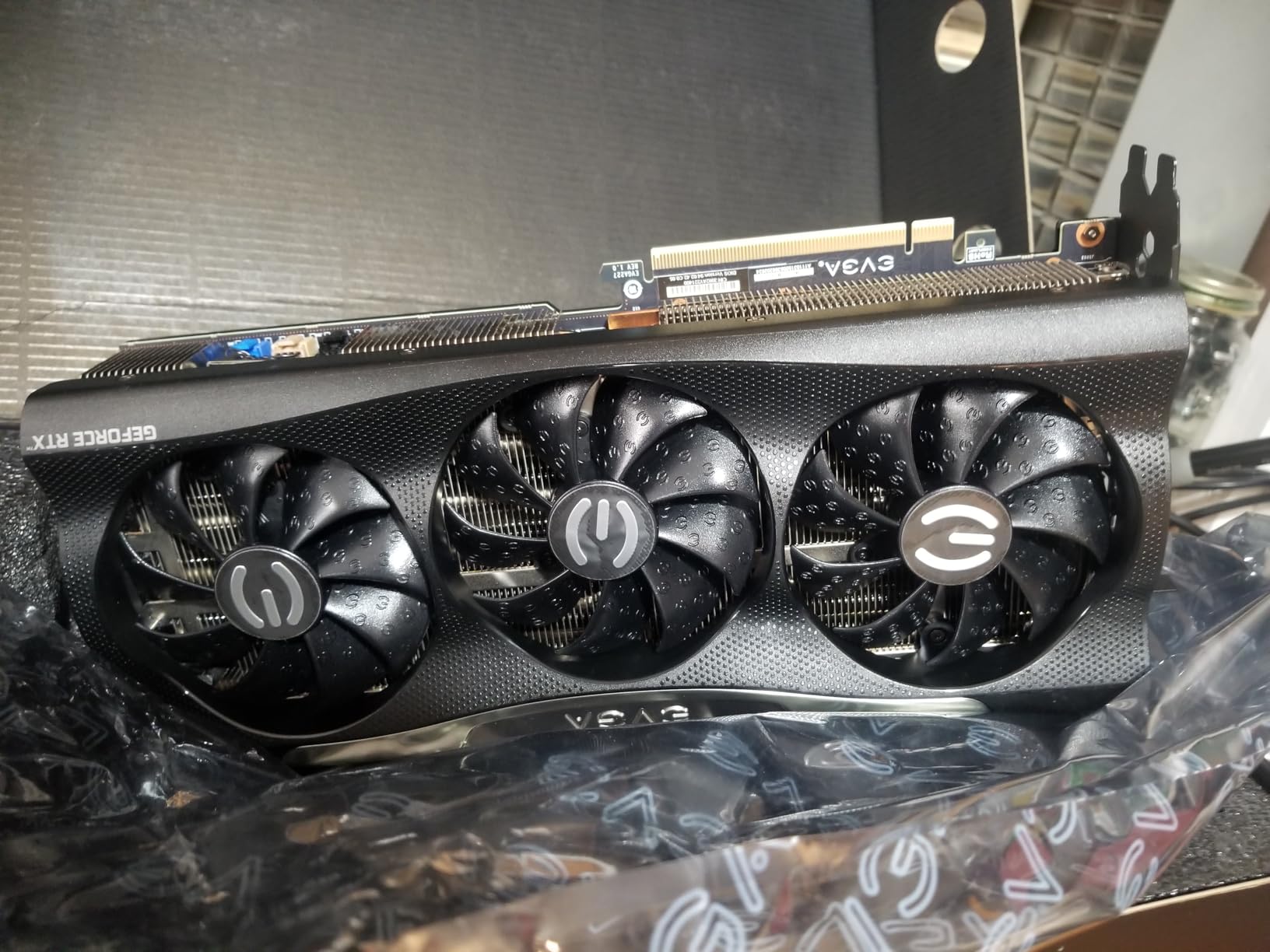 EVGA GeForce RTX 3090 FTW3 Ultra Gaming Graphics Card (24GB GDDR6X, 10496 CUDA Cores) customer photo 1
