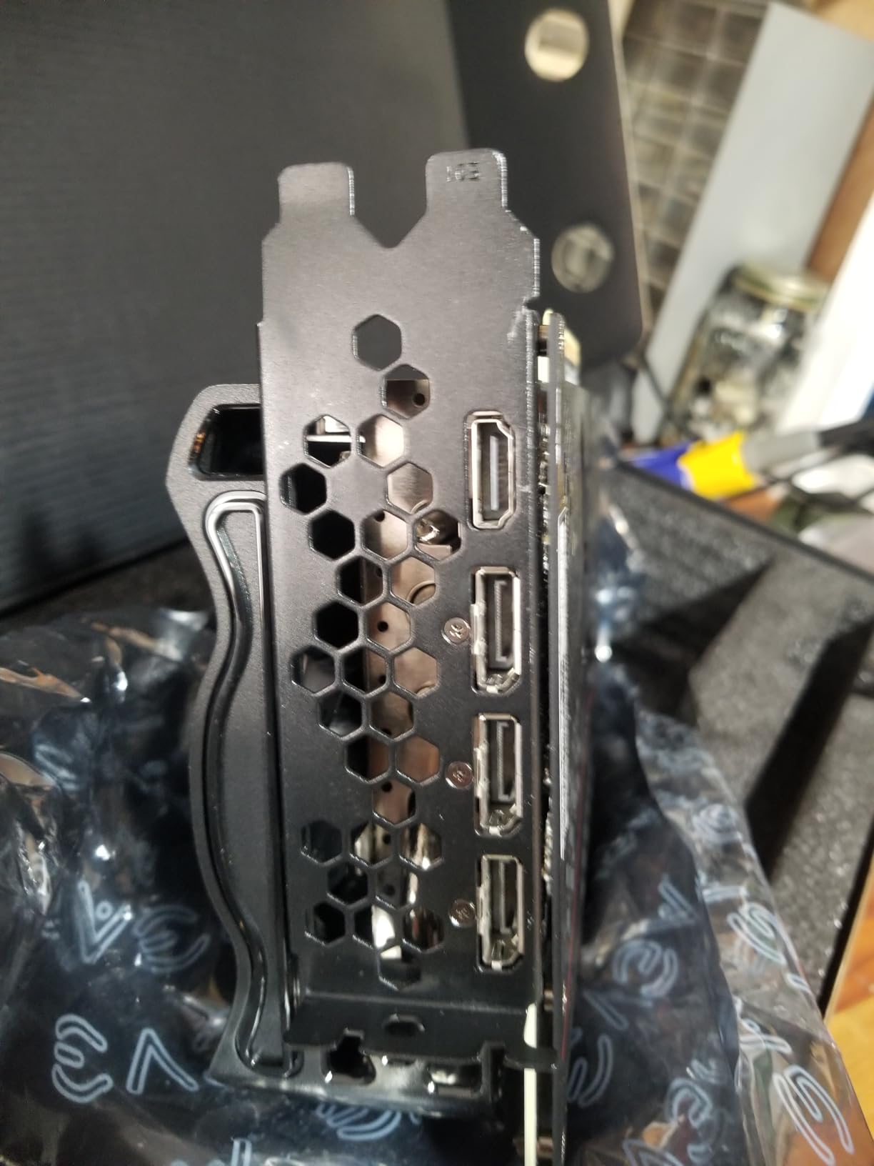 EVGA GeForce RTX 3090 FTW3 Ultra Gaming Graphics Card (24GB GDDR6X, 10496 CUDA Cores) customer photo 2