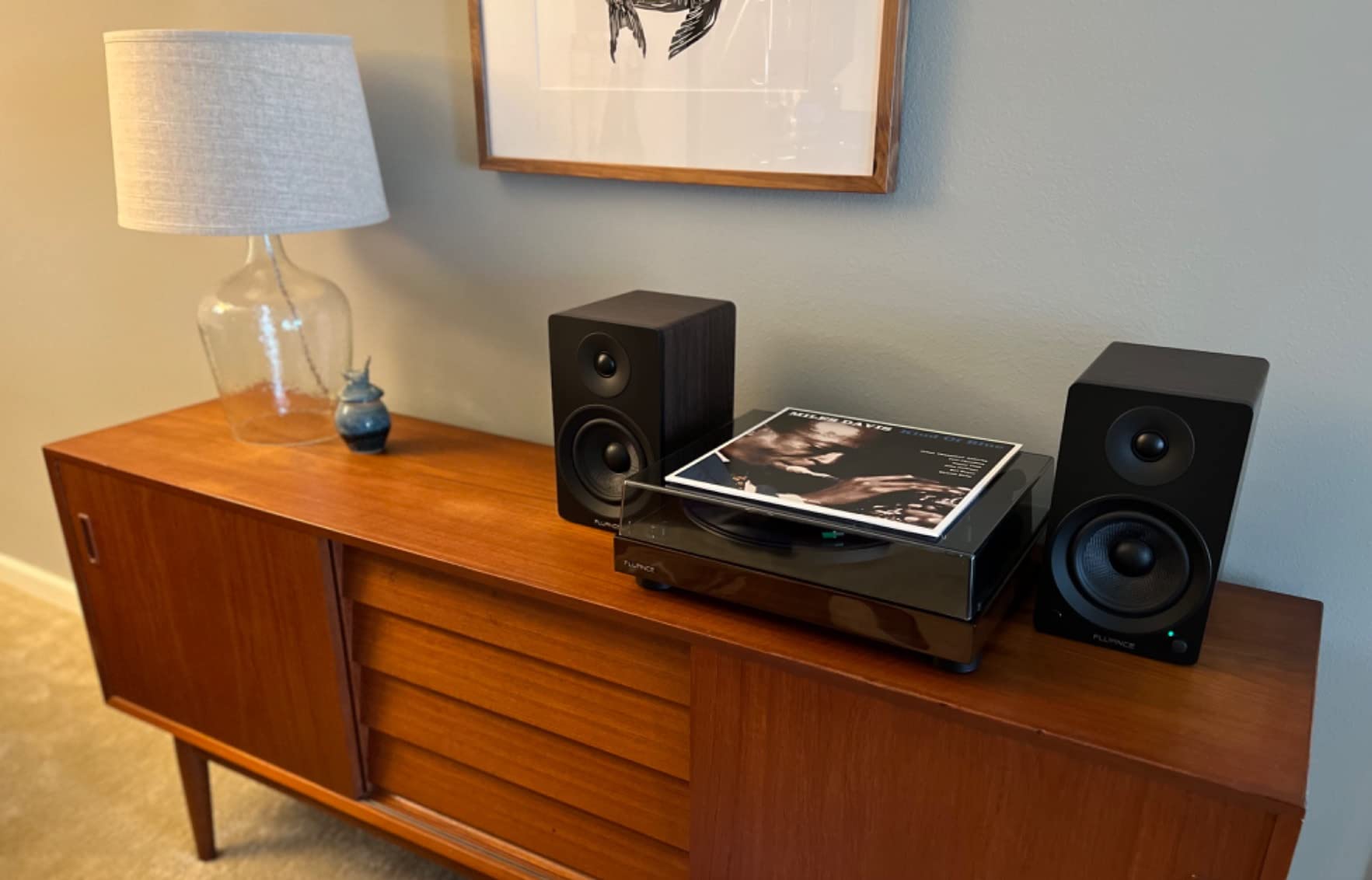 Fluance RT81 Elite High Fidelity Vinyl Turntable with Ai41 Powered Bookshelf Speakers, Bluetooth customer photo 1