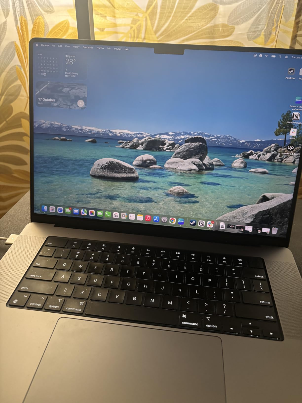 Apple 2021 MacBook Pro with Apple M1 Max Chip, 16-inch, 32GB RAM, 1TB SSD Storage, Space Gray (Renewed) customer photo 2