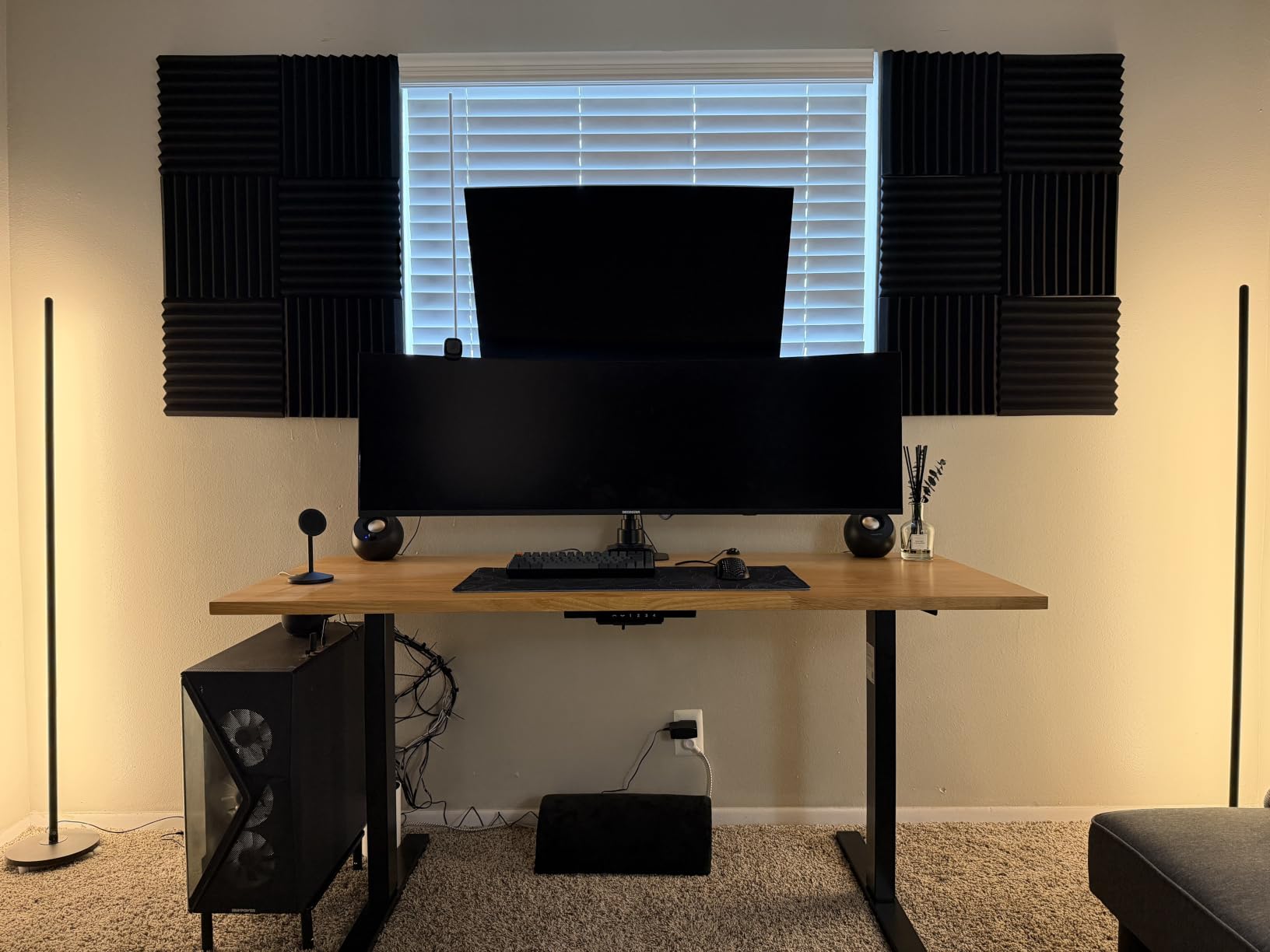 Deco Gear 49 Inch Curved Monitor, 5K2K Ultrawide WDQHD Screen 5120x1440, R1500, HDR400, 120Hz, 32:9 VA Panel, USB-C 65W PD, Adaptive Sync, PBP/PIP, KVM Switch, Built-in Speakers & Ergonomic Stand customer photo 2