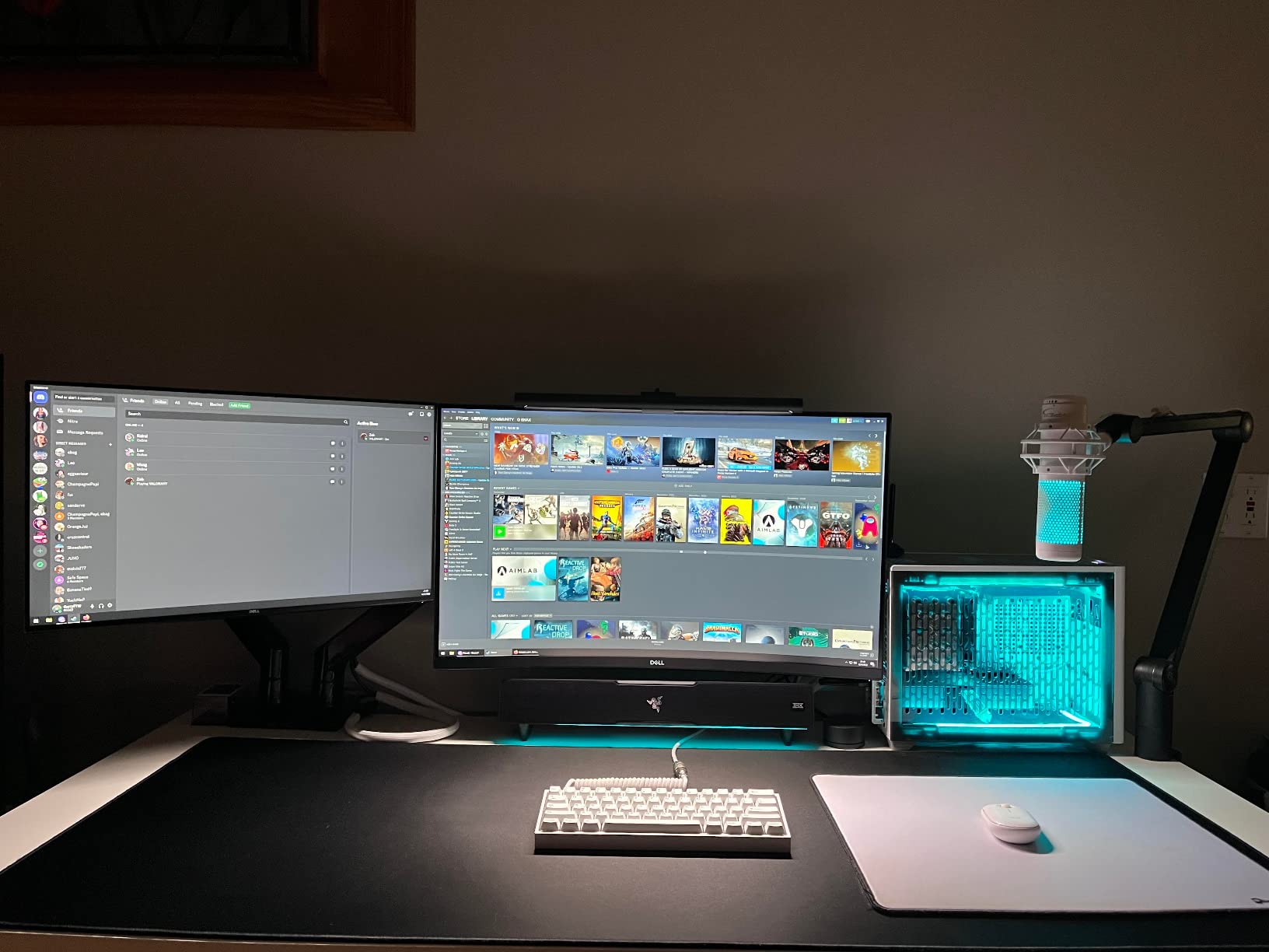 Razer Leviathan V2 Multi-Driver PC Gaming Soundbar with Subwoofer, Chroma RGB customer photo 1