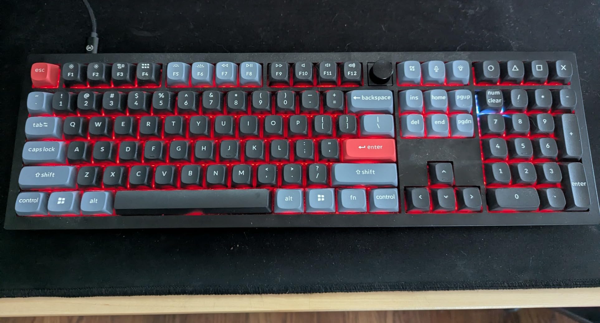 Keychron V6 Wired Custom Mechanical Keyboard Knob Version, Full-Size QMK/VIA Programmable Macro with Hot-swappable Keychron K Pro Red Switch Compatible with Mac Windows Linux Black (Non-Transparent) customer photo 2