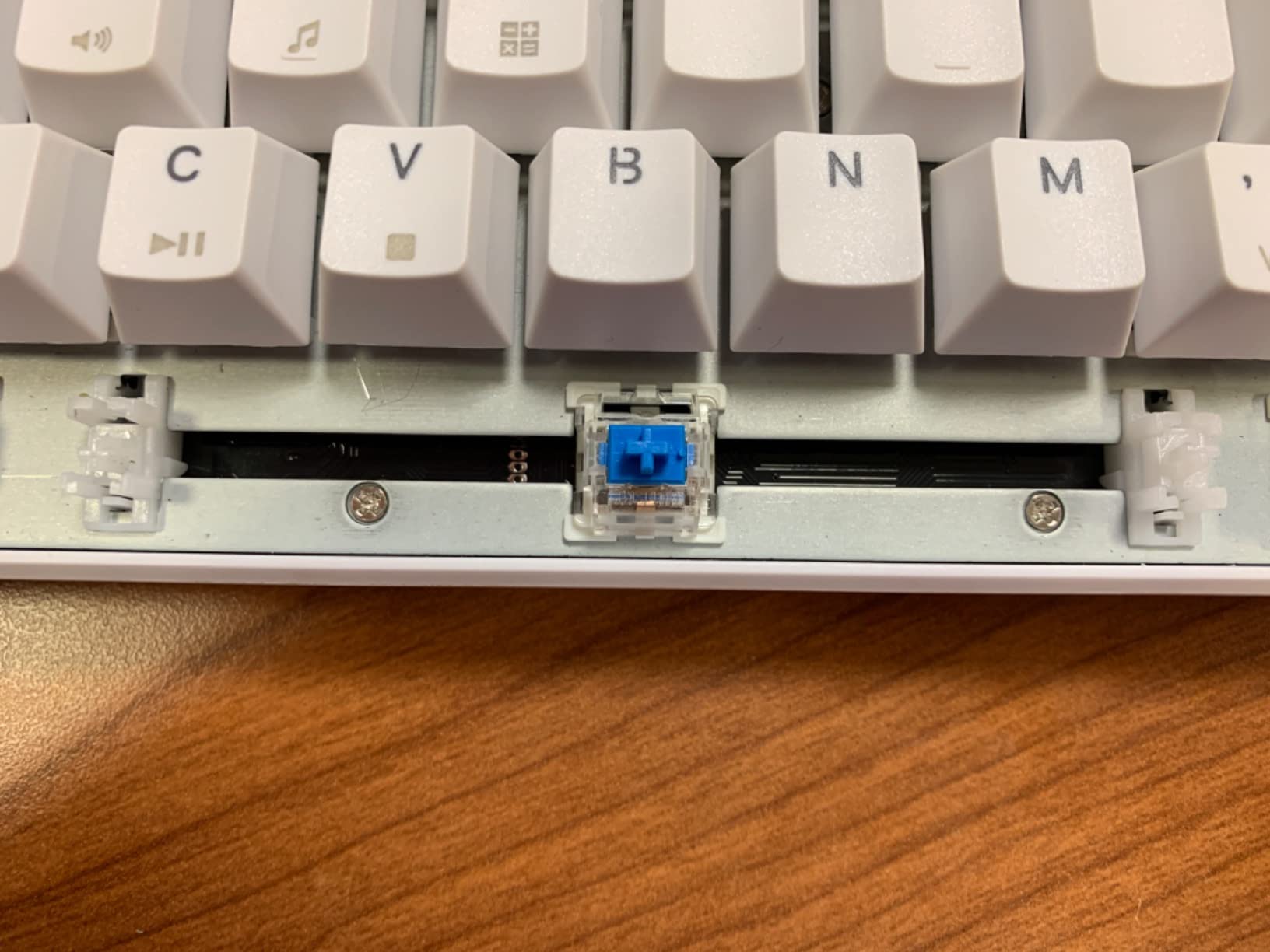 Owpkeenthy Wired 65% Mechanical Gaming Keyboard with Blue Switch 60% Ultra Compact RGB Gaming Keyboard Backlit Keys N-Key Rollover for PC PS5 Xbox(Blue/ 68 Blue Switch) customer photo 2