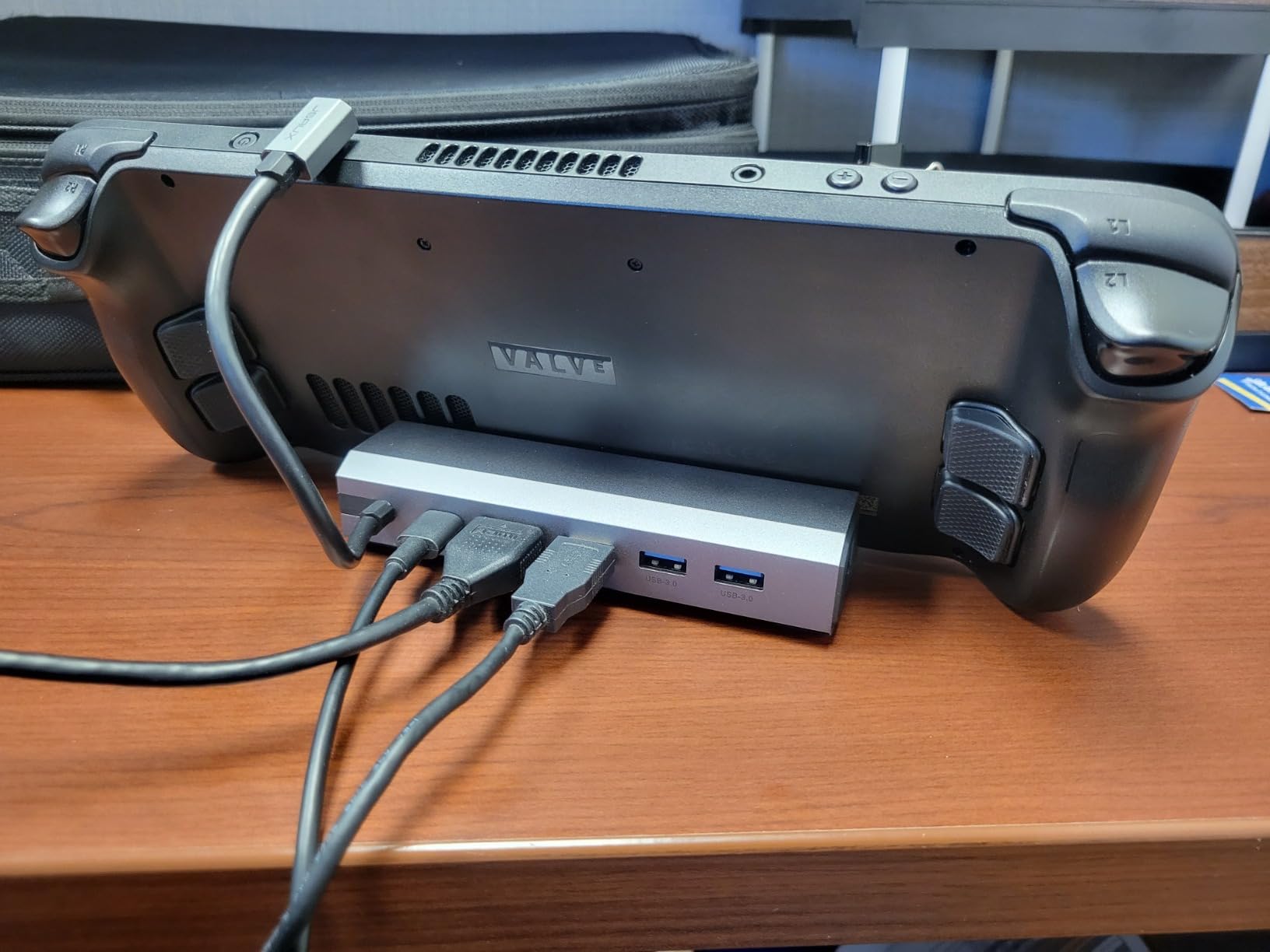 JSAUX 6-in-1 Docking Station for Steam Deck/ROG Ally X/Legion Go S-HB0603 | 4K@120Hz HDMI, Gigabit Ethernet, 100W PD Fast Charging, 3 USB 3.0 Ports customer photo 2