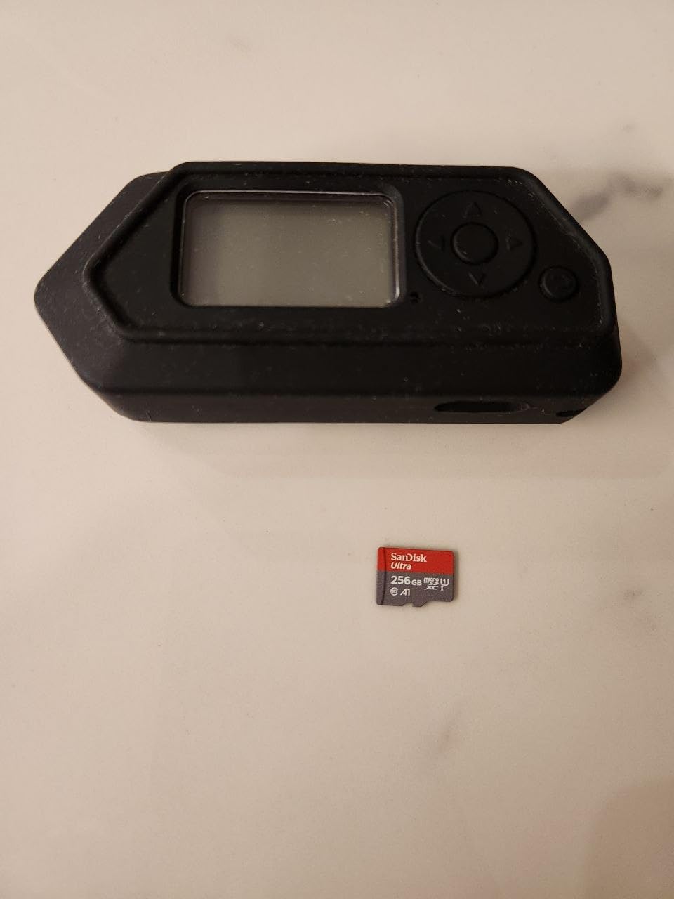 SanDisk 256GB Ultra microSDXC UHS-I Memory Card with Adapter - Up to 150MB/s, C10, U1, Full HD, A1 customer photo 1