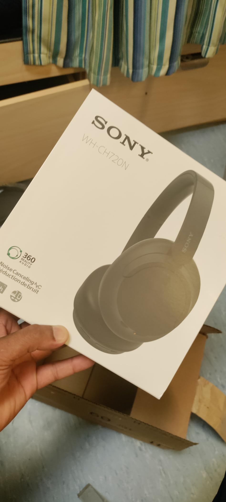 Sony WH-CH720N Noise Canceling Wireless Headphones Bluetooth Over The Ear Headset with Microphone and Alexa Built-in, Black customer photo 2