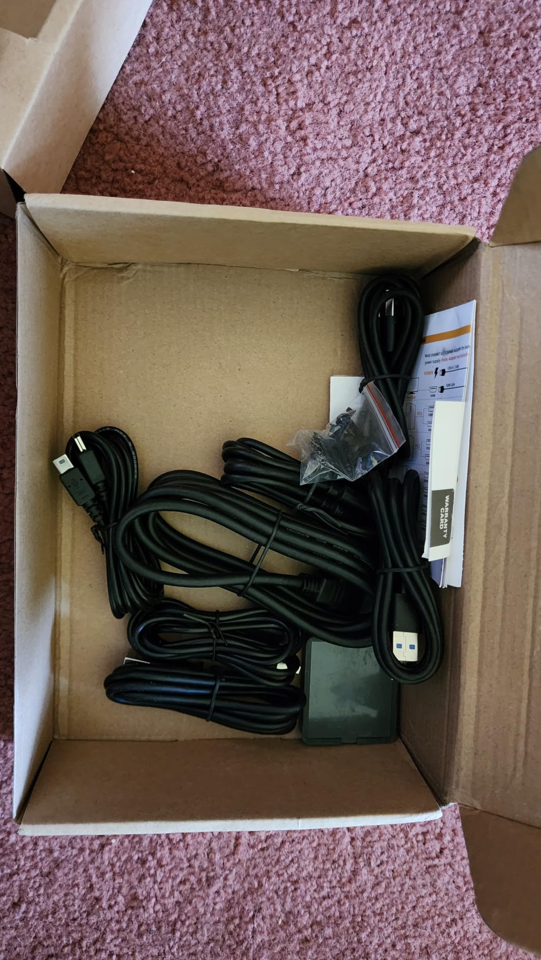 USB3.0 KVM Switch HDMI 4K@60Hz for 4 Computers Share 1 Monitor, KVM Switch 4 Port with 3 USB 3.0 Ports Share Keyboard Mouse, Support Button Switch, Plug and Play customer photo 2