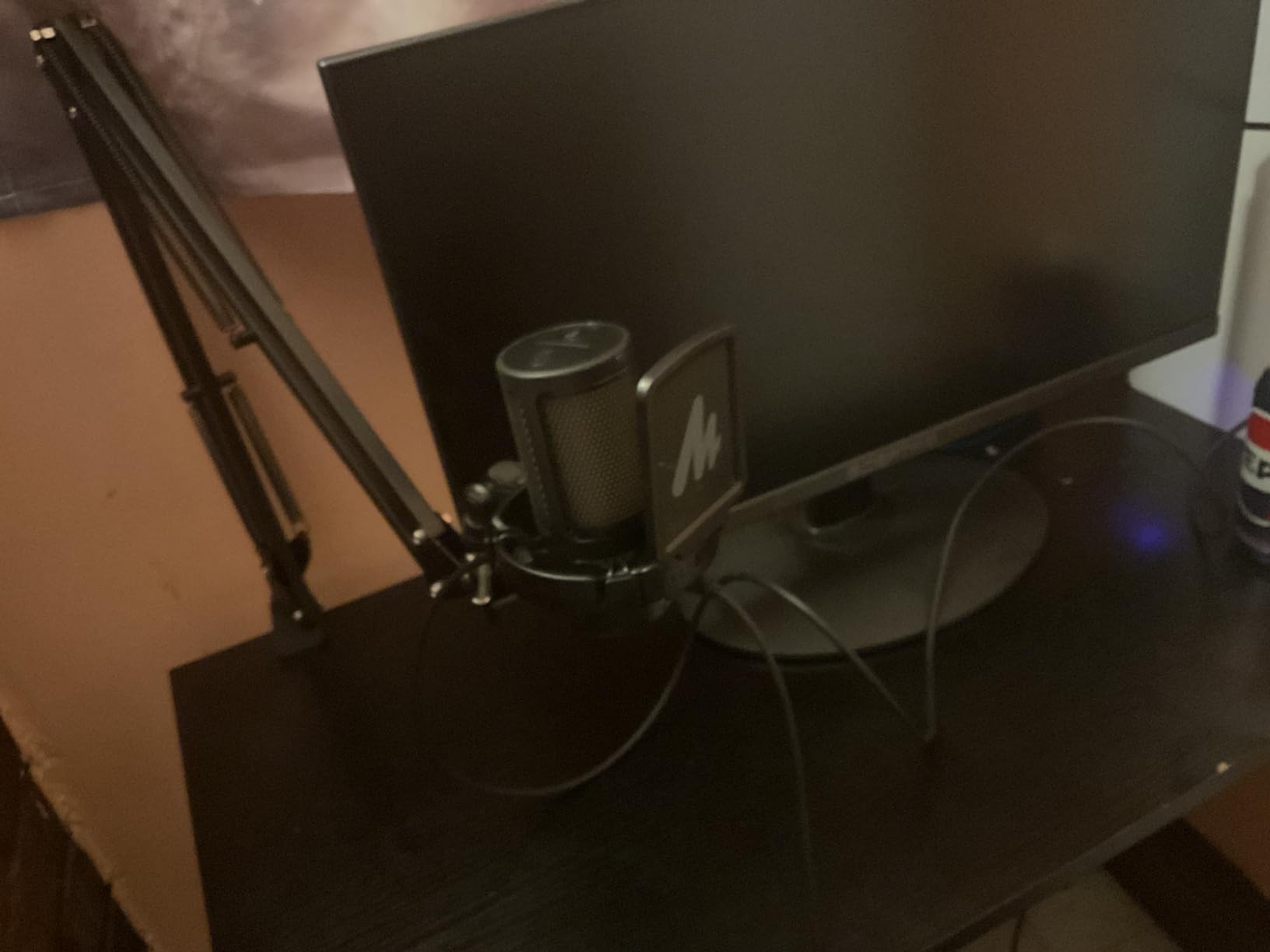 MAONO DGM20S Gaming Microphone for PC with Clear Voice & Noise Reduction | RGB Lighting, Tap-to-mute, Gain Control, Headphone Monitoring and Boom Arm for Discord Gaming, Streaming, Content Creation customer photo 1