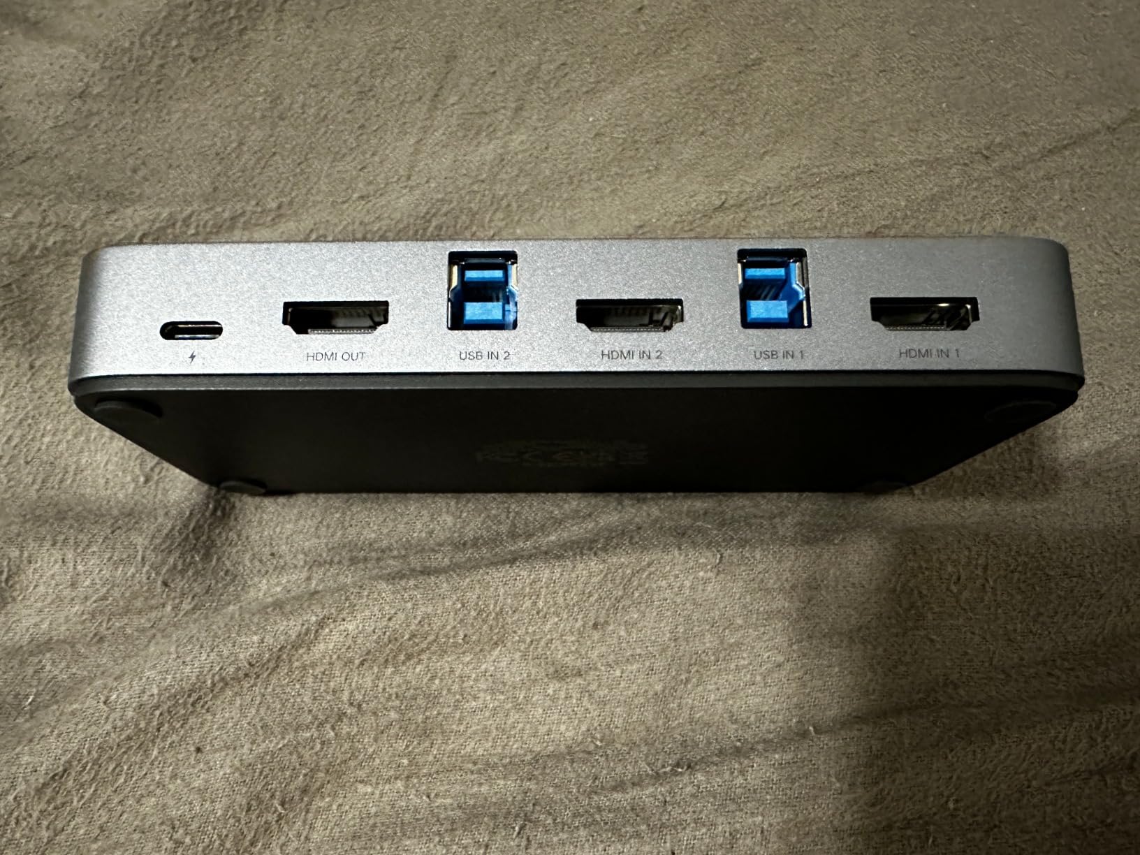 HDMI KVM Switch 1 Monitor 2 Computers, Aluminum, 4K@60Hz, 4 USB 3.0 | for 2 PCs, KVM Switches Shares 1 Monitor, Keyboard, Mouse, Webcam, HDCP 2.2, HDR, 3D, with 2 HDMI & 2 USB Cables, Controller customer photo 2