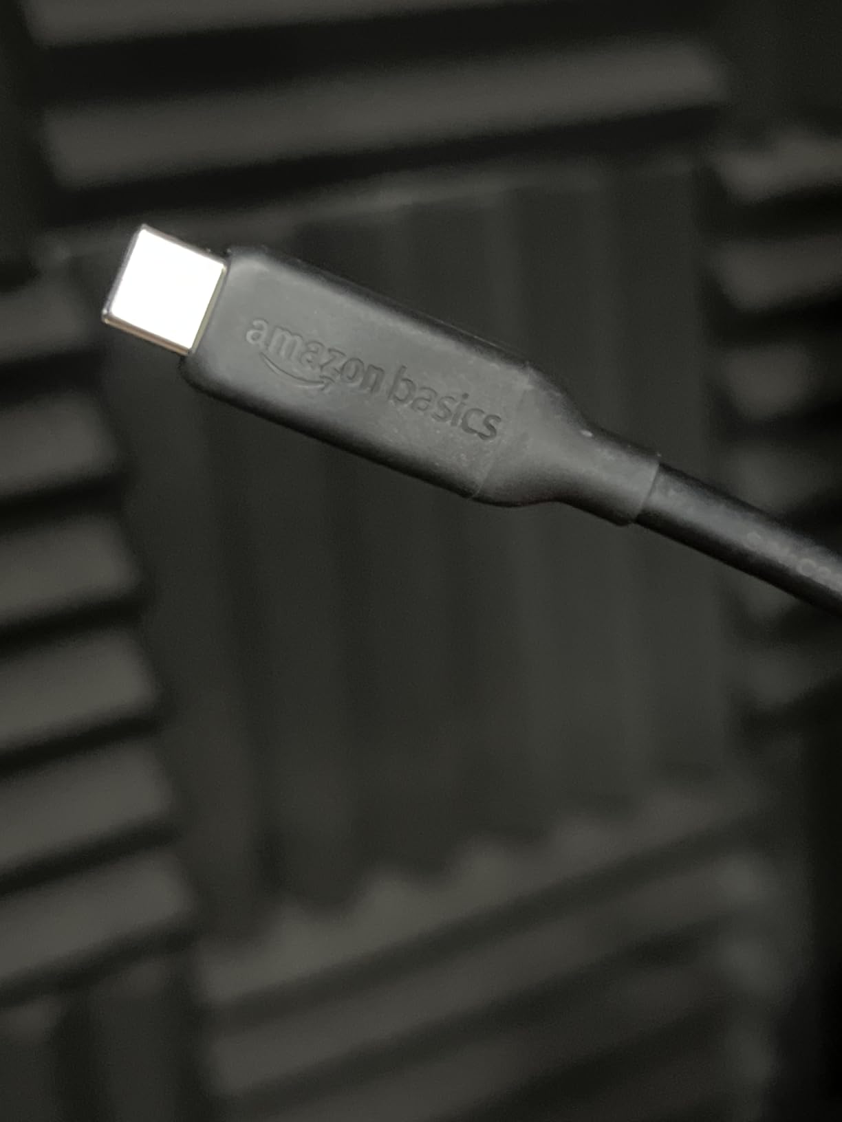 Amazon Basics USB-C to USB-C 4 Fast Charger Cable, 40 Gbps, 8K Video, 240W, USB-IF Cert, Thunderbolt 4/3 Compatible, for Apple iPhone 16/15, iPad, Samsung Galaxy, Tablets, Laptops, 3.3 Foot, Black customer photo 1