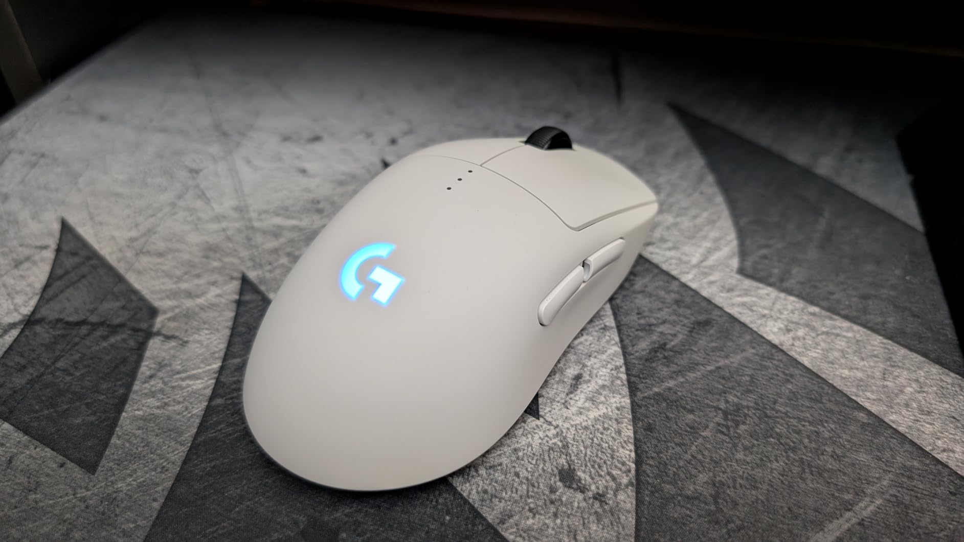 Logitech G PRO 2 Lightspeed Wireless Gaming Mouse, Right- or Left-Handed Mouse with up to 4 Customizable and Switchable Magnetic Side Buttons, 44K DPI Sensor, USB-C Charging, for PC/Mac - Black customer photo 1