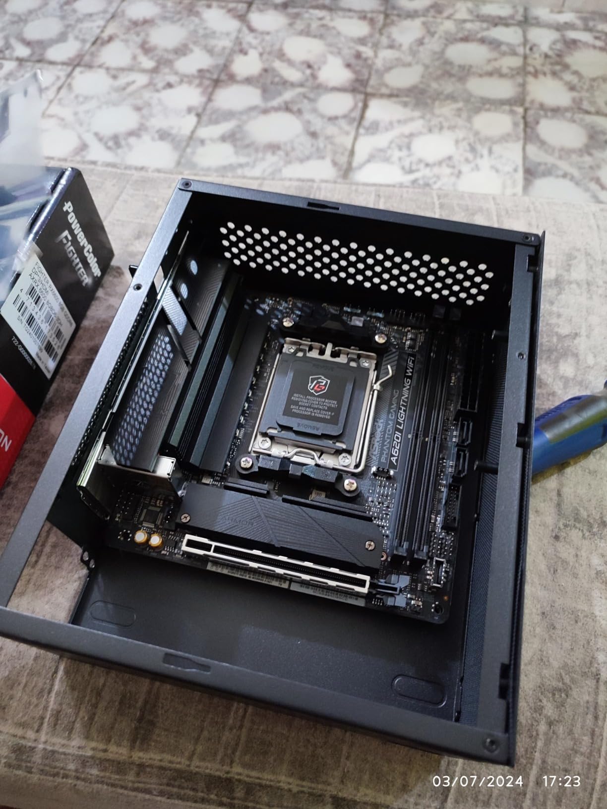 ASRock A620I Lightning WiFi AMD AM5 Mini-ITX Motherboard, Supports AMD Ryzen 9000/8000/7000 Series Processors, DDR5 7200+ (OC), PCIe 4.0, 2.5G LAN, WiFi 6E, 8+2+1 Power Phase customer photo 2