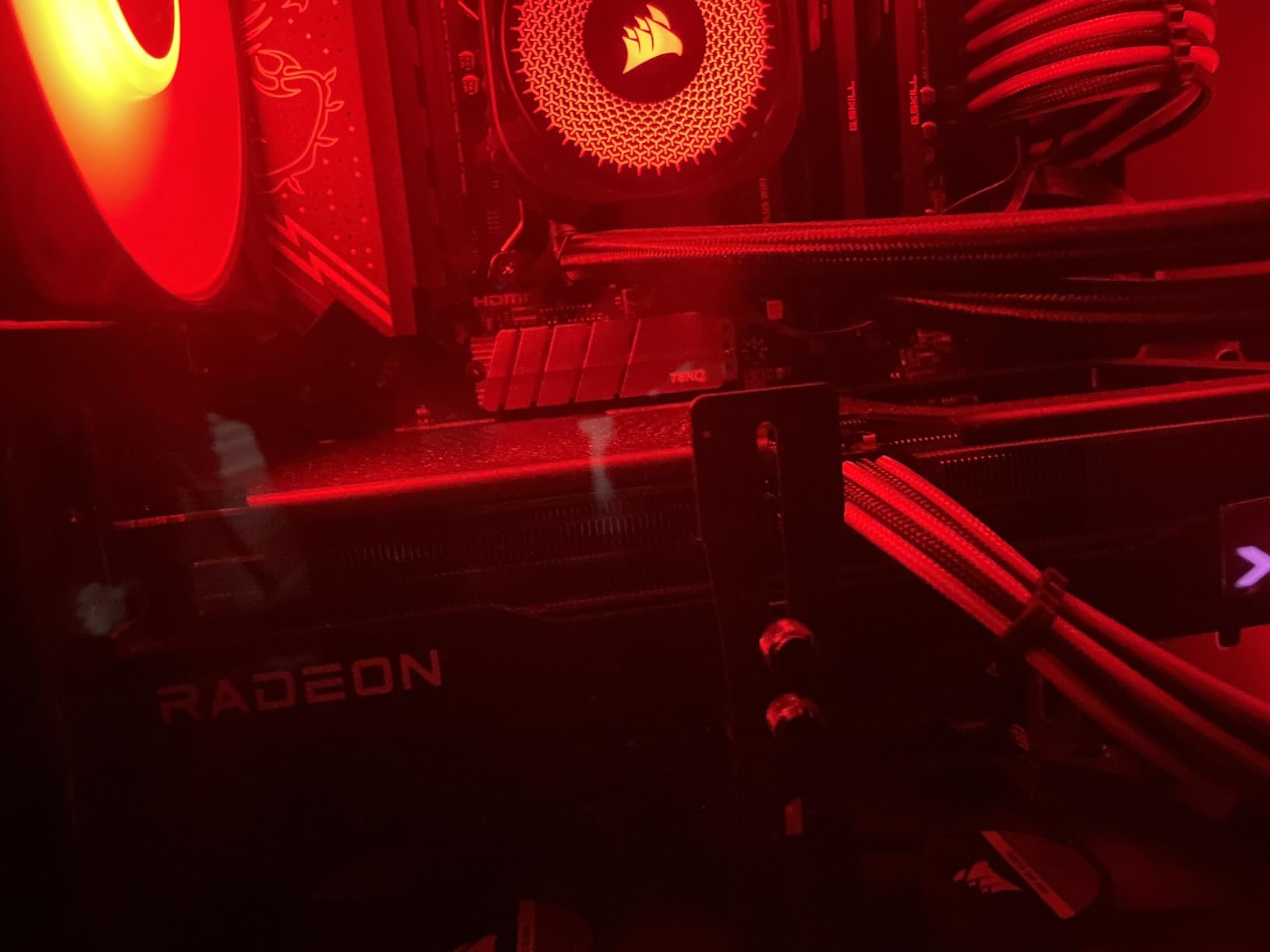 M.2 2280 SSD heatsink, Double-Sided Heat Sink, with Thermal Silicone pad for PC M.2 PCIE NVMe SSD or M.2 SATA SSD (RED) customer photo 1