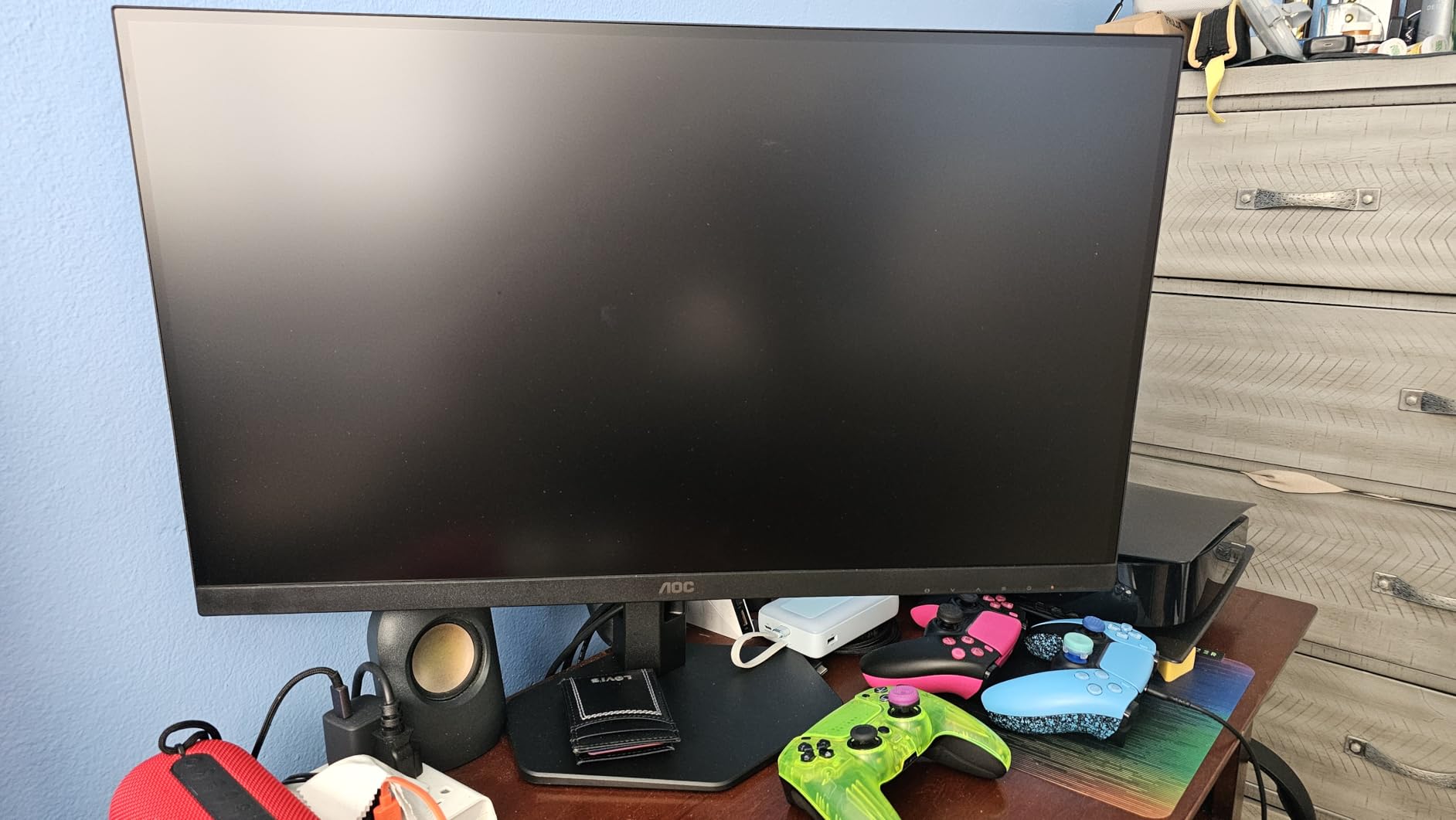 AOC 27 Inch Gaming Monitor 2K QHD 180Hz VA 1ms HDR, Q27G4XN | 2560x1440 Computer Monitor, Adaptive Sync, DP 1.4, HDMI 2.0, Height Adjustable, Earphone Out, VESA, 3-Year Zero-Bright-Dot customer photo 2