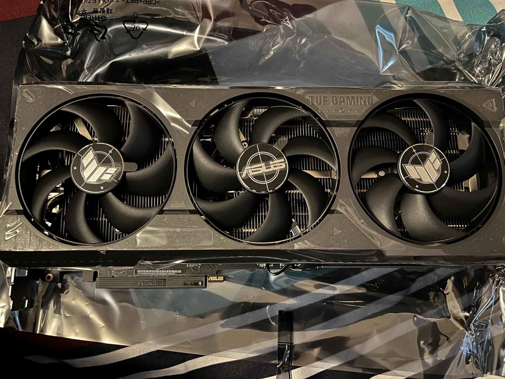 TUF Gaming NVIDIA GeForce RTX 4080 Super OC Edition Gaming Graphics Card (PCIe 4.0, 16GB GDDR6X, HDMI 2.1a, DisplayPort 1.4a), 3 Year Warranty customer photo 1