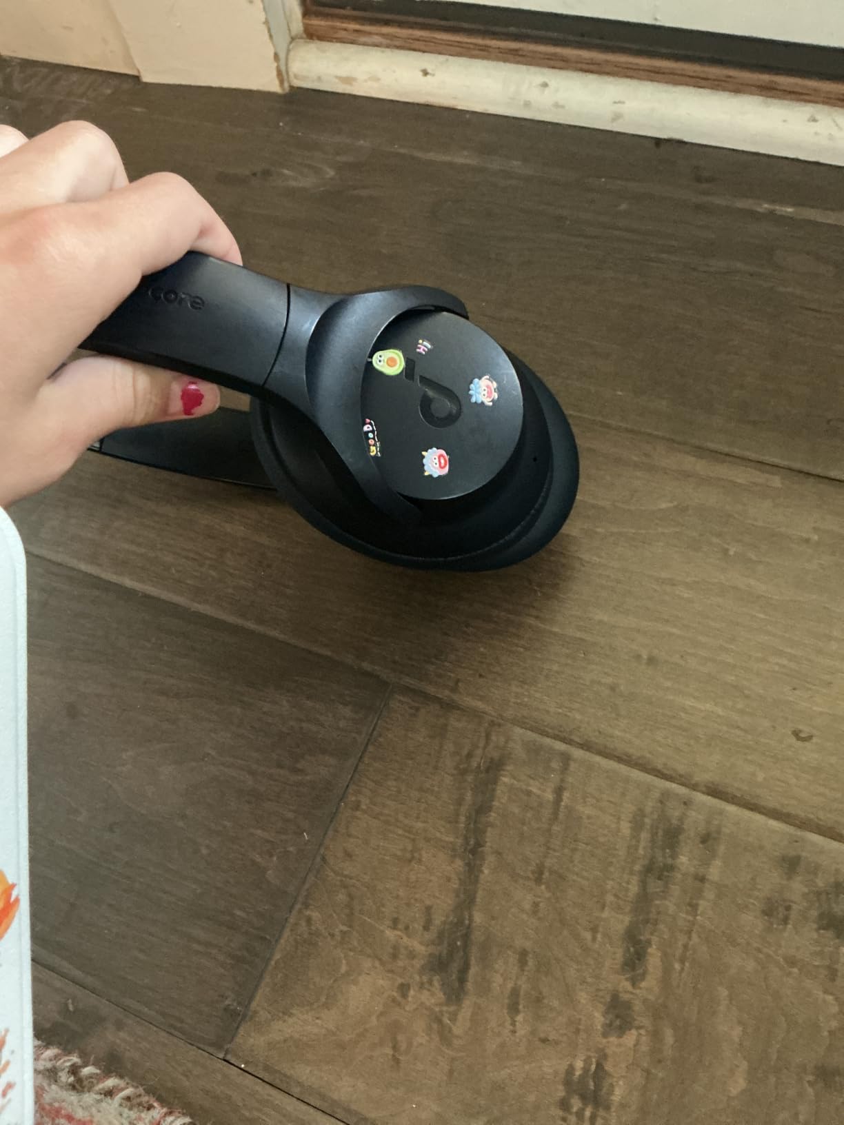 Soundcore by Anker Q20i Hybrid Active Noise Cancelling Headphones, Wireless Over-Ear Bluetooth, 40H Long ANC Playtime, Hi-Res Audio, Big Bass, Customize via an App, Transparency Mode (White) customer photo 2