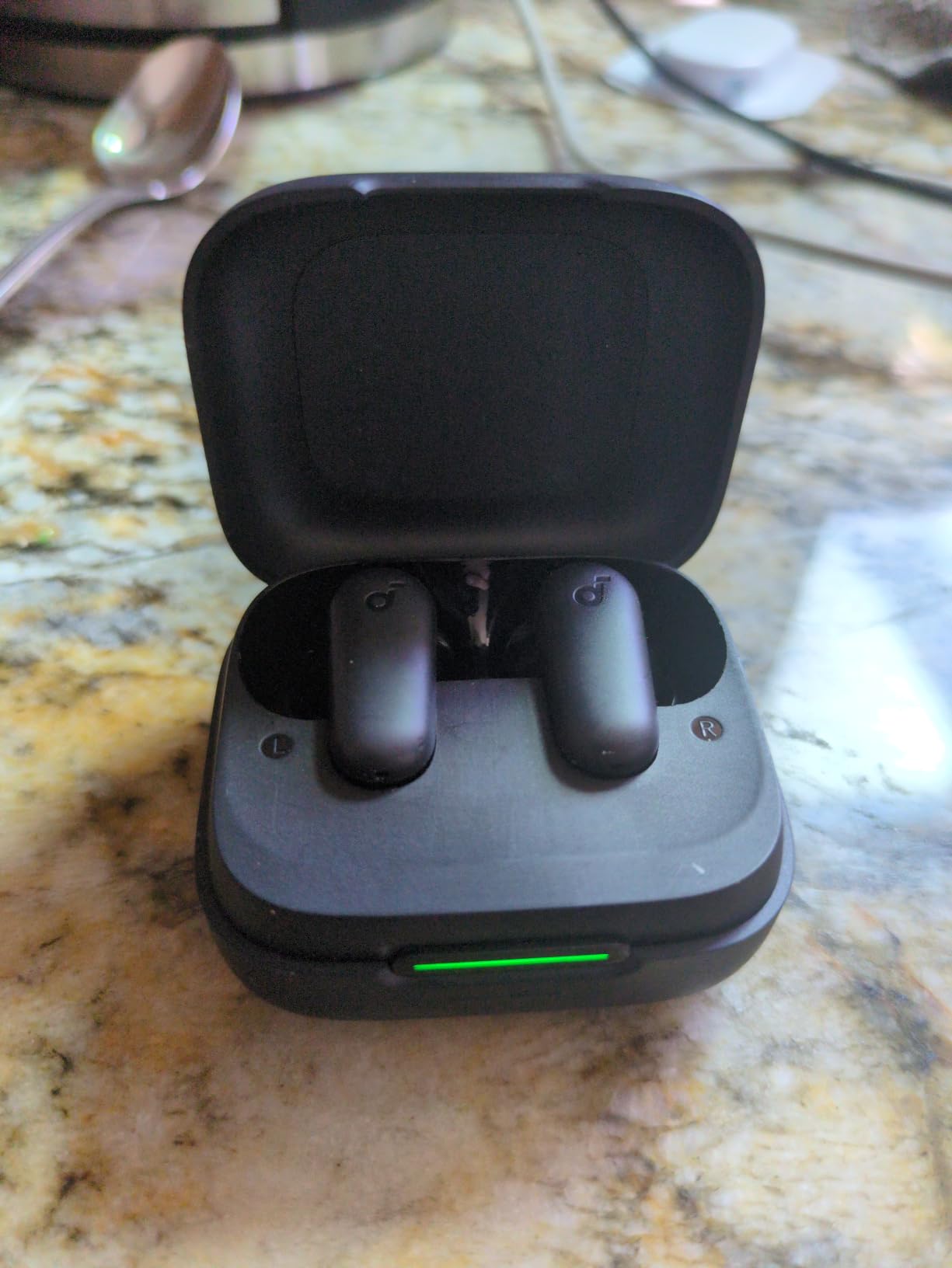 Soundcore P30i by Anker Noise Cancelling Earbuds, Strong and Smart Noise Cancelling, Powerful Bass, 45H Playtime, 2-in-1 Case and Phone Stand, IP54, Bluetooth 5.4 customer photo 1