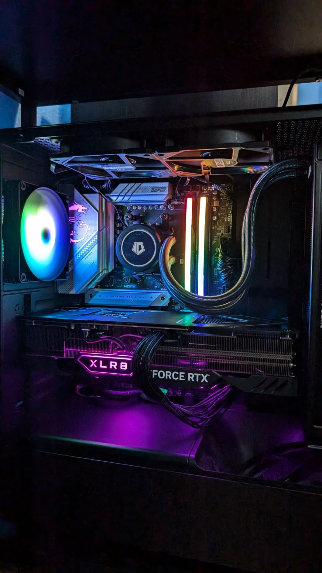 PNY GeForce RTX 4080 Super 16GB XLR8 Gaming Verto Epic-X RGB OC Triple Fan Graphics Card DLSS 3 (ARGB, 256-bit, PCIe 4.0, GDDR6X, HDMI/DisplayPort, incl. Adapter & Support Bracket, 3.5 Slot) customer photo 2