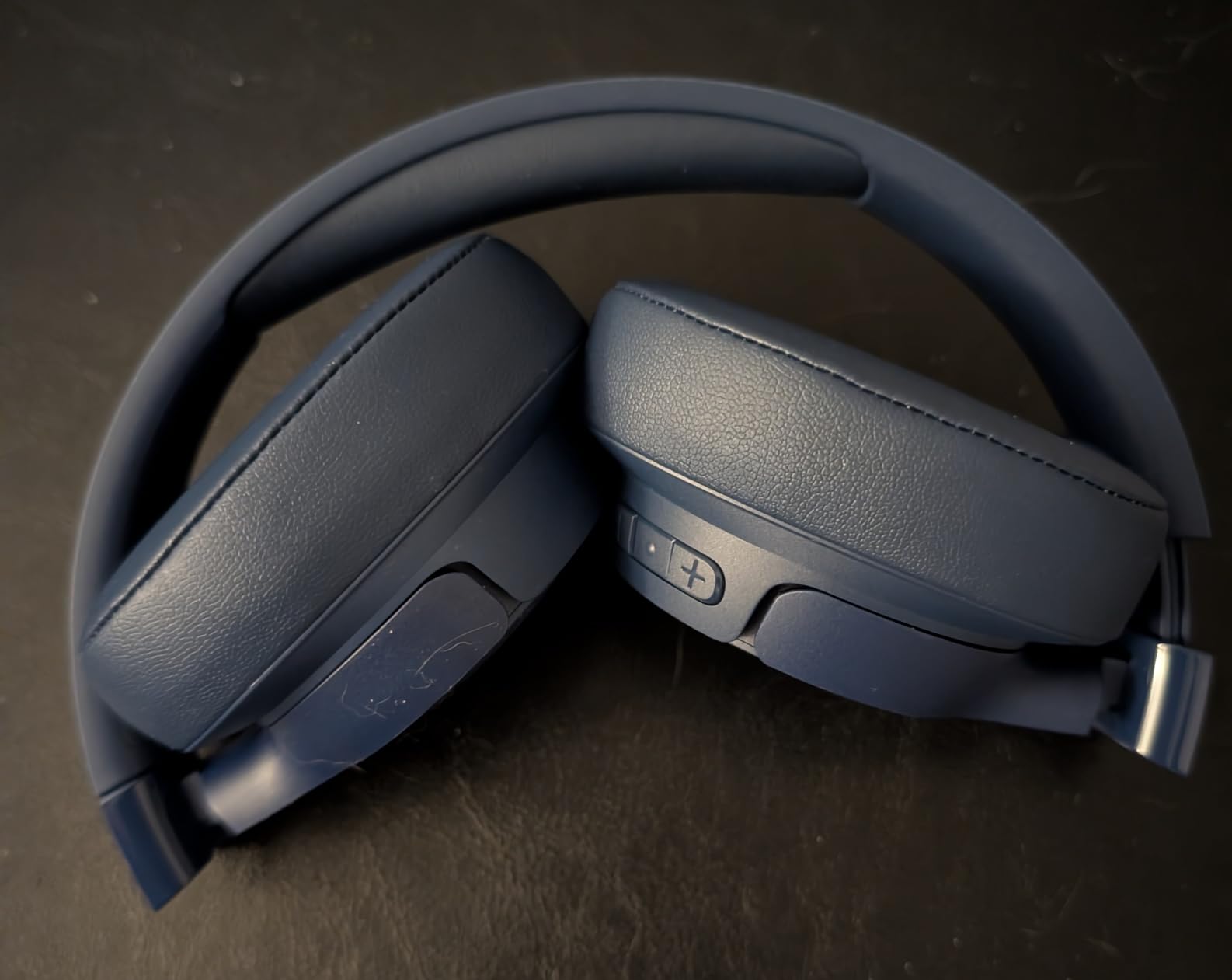 JBL Tune 720BT - Wireless Over-Ear Headphones with JBL Pure Bass Sound, Bluetooth 5.3, Up to 76H Battery Life and Speed Charge, Lightweight, Comfortable and Foldable Design (Blue) customer photo 2
