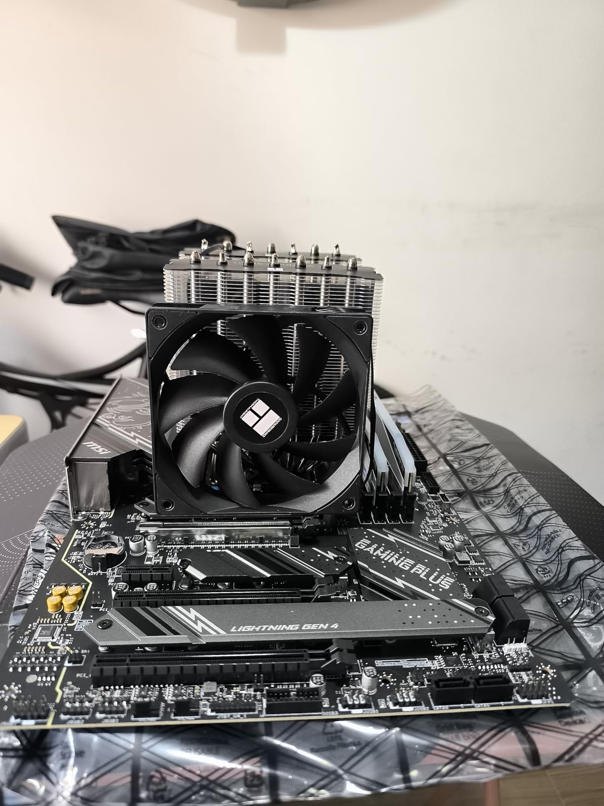 MSI Z790 Gaming Plus WiFi-AMZ Gaming Motherboard (Support 14th/13th/12th Gen Intel Processors, LGA 1700, DDR5, PCIe 5.0, M.2 Slots, 2.5Gbps LAN, USB 3.2 Gen2, Wi-Fi 6E, Bluetooth 5.3, ATX) customer photo 2