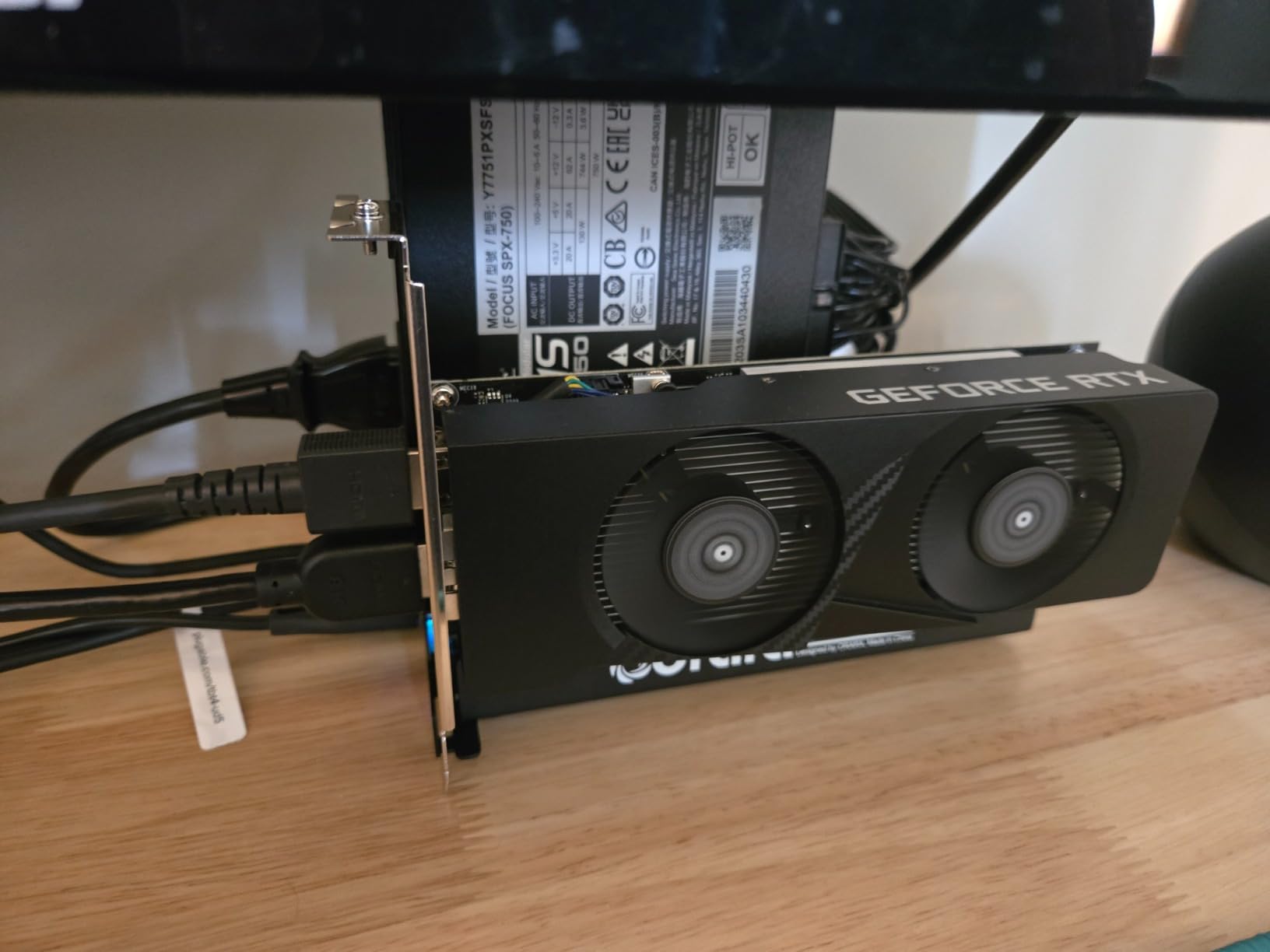 External GPU Dock Station, Mini eGPU Enclosure Only Compatible with Thunderbolt 3/4,USB4 40Gbps Graphics Card Dock Compatible with NVIDIA/AMD PCIe, PD 85W, Daisy Chain, DC/ATX/SFX/Flex Support customer photo 2